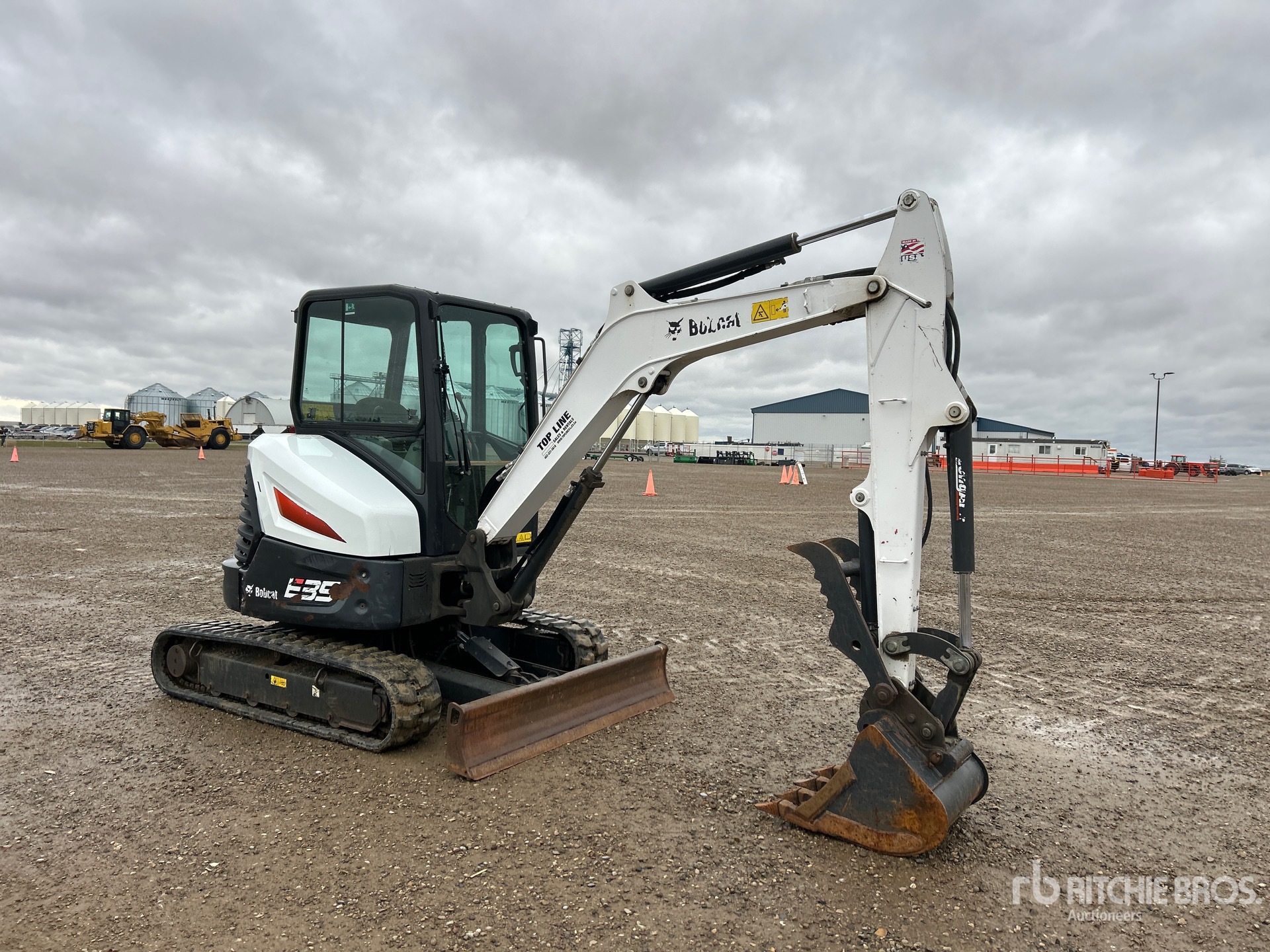 2018 Bobcat E35I