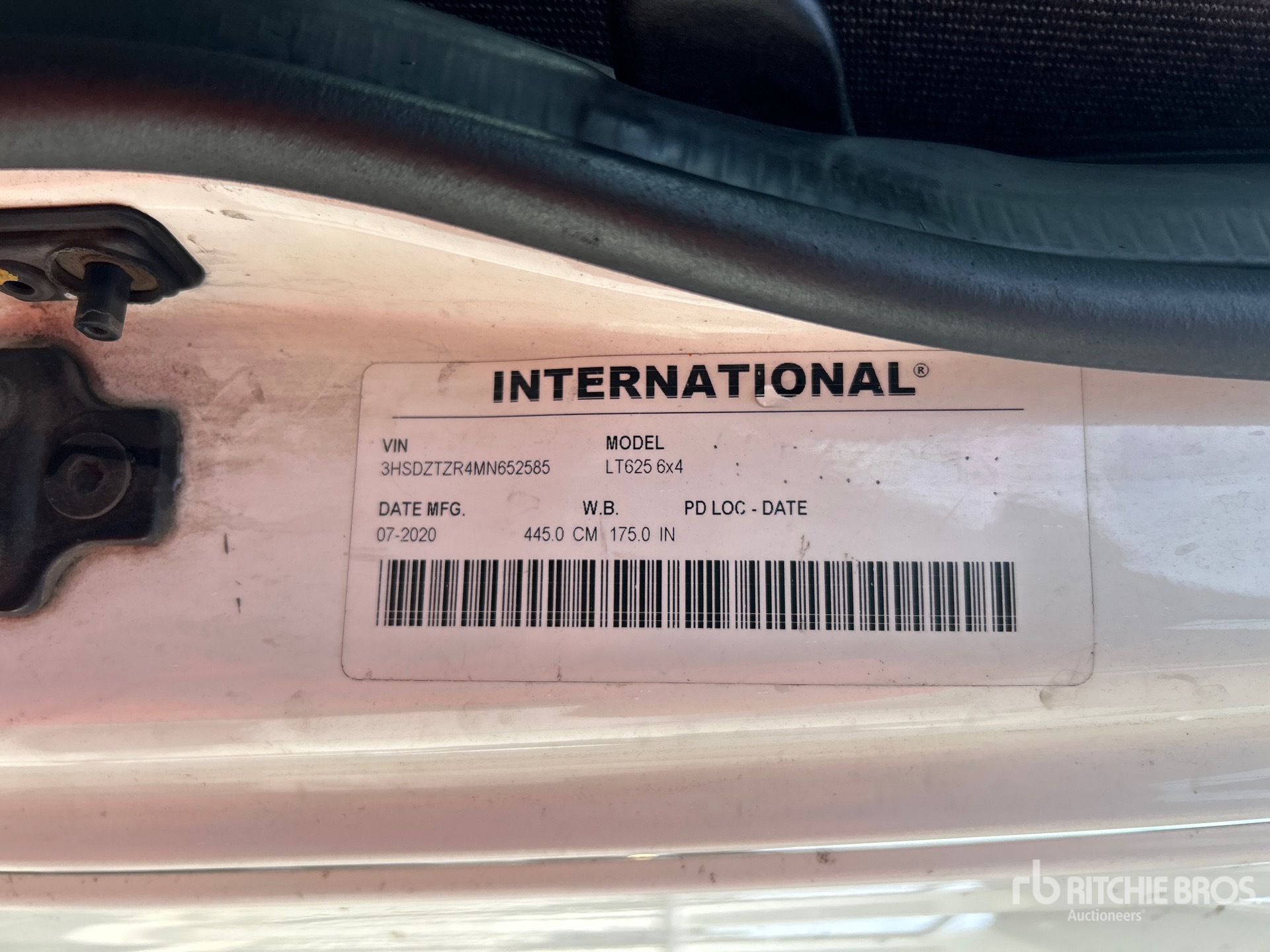 2021 International LT625