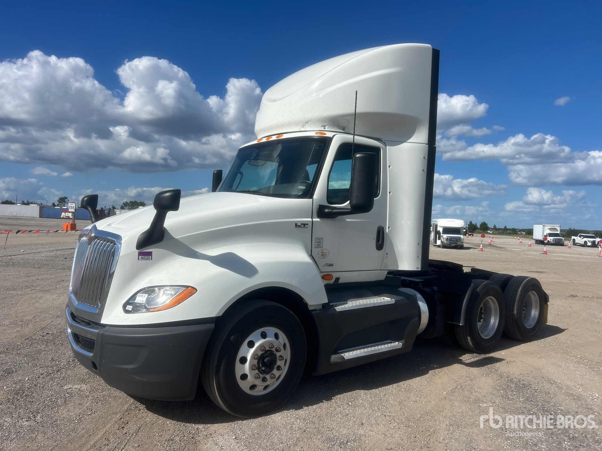 2021 International LT625