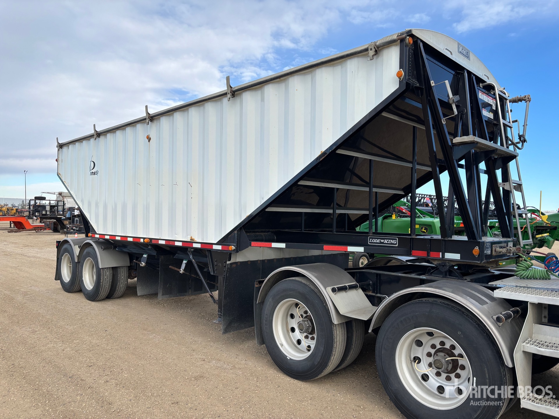 2017 Load King  30 FT SUPER B-TRAIN PUP BELLY