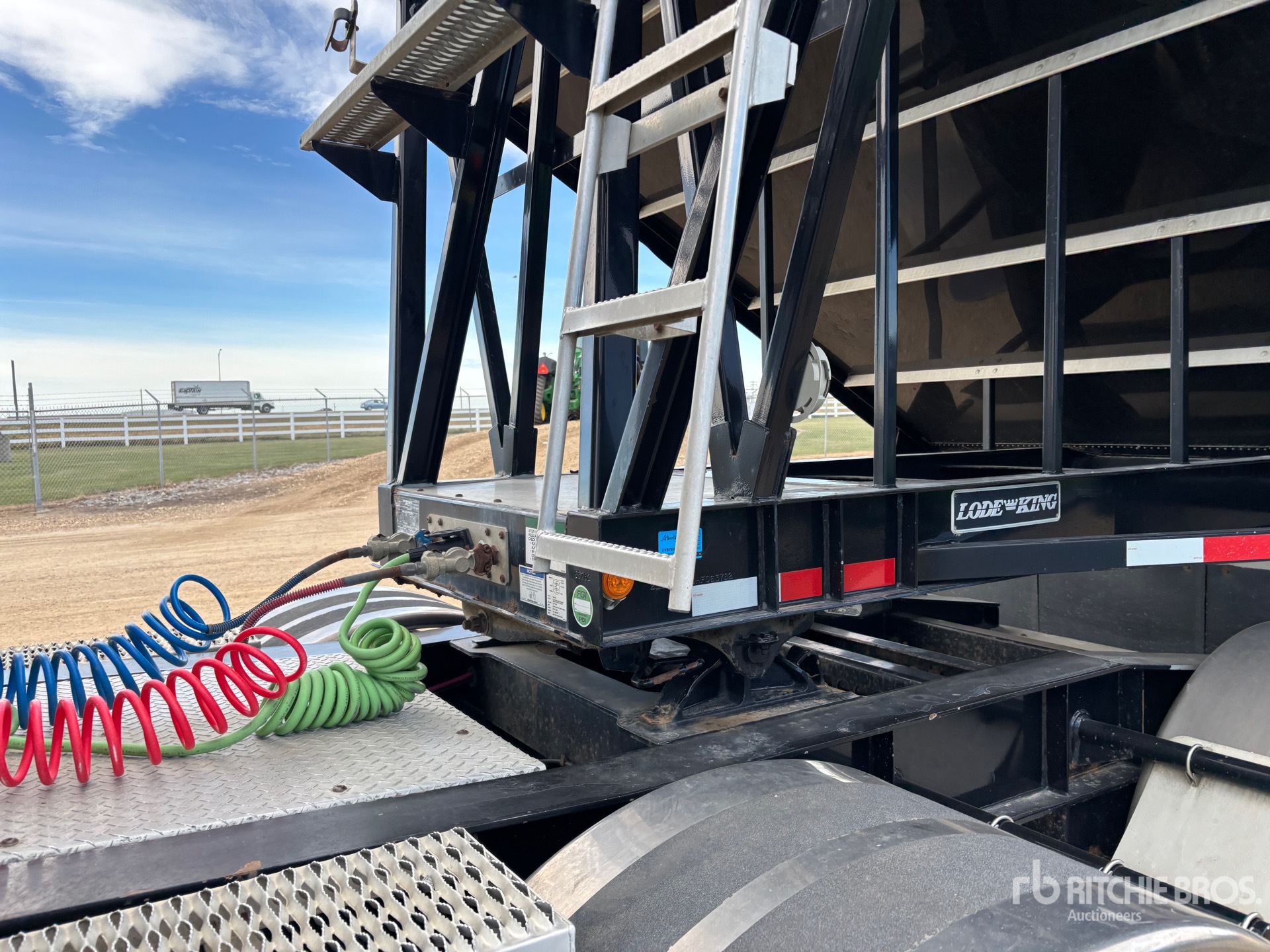 2017 Load King  30 FT SUPER B-TRAIN PUP BELLY