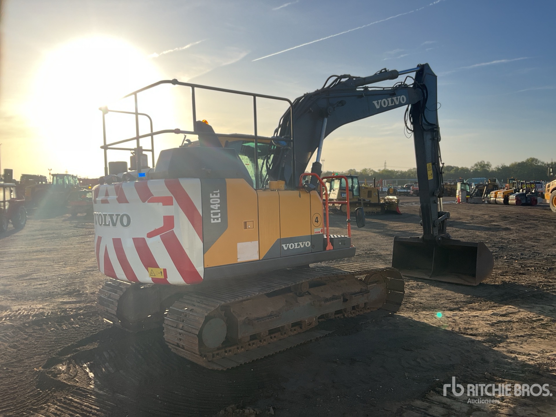2017 Volvo EC140EL