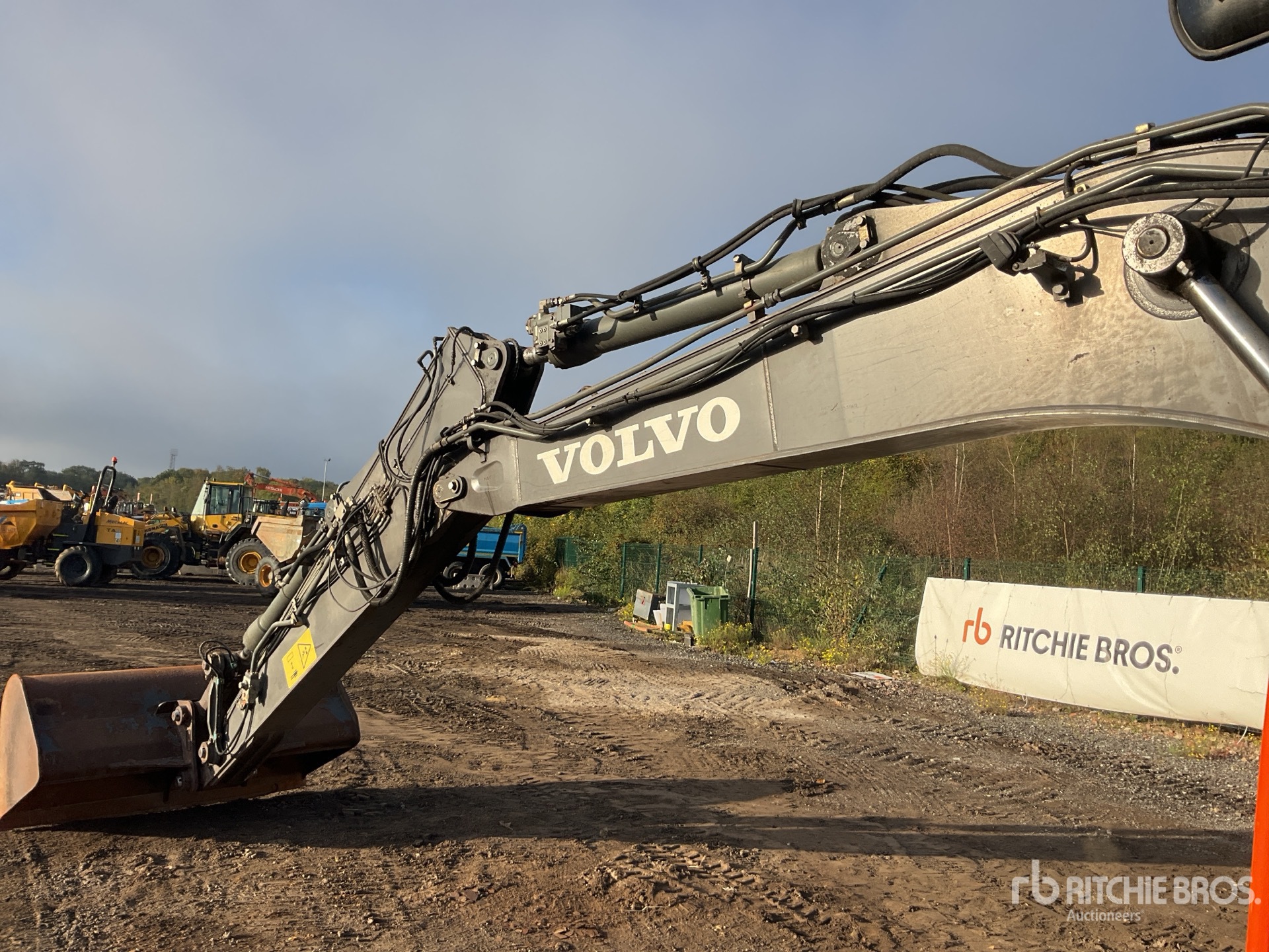 2017 Volvo EC140EL