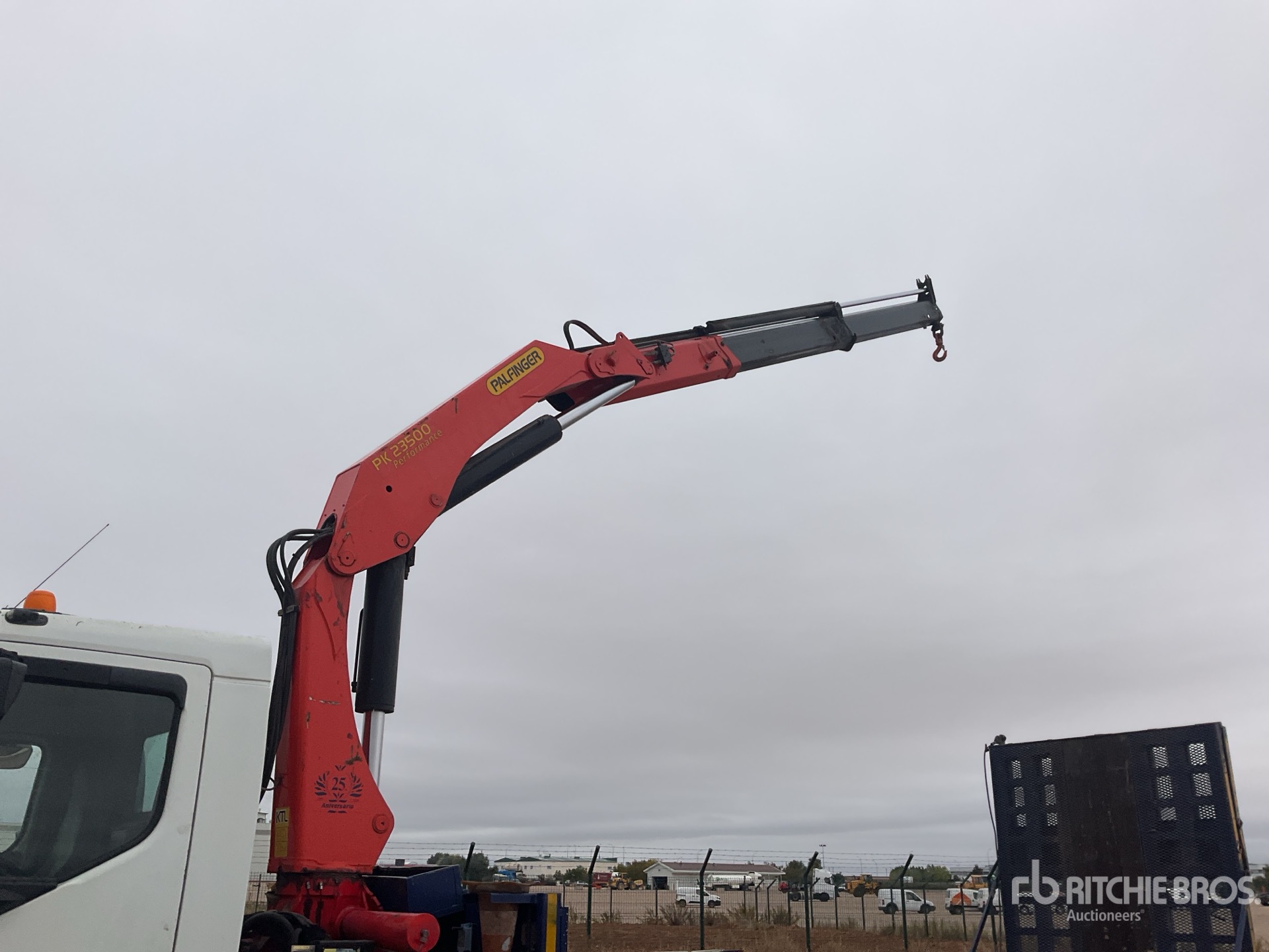 2006 Renault 385.26