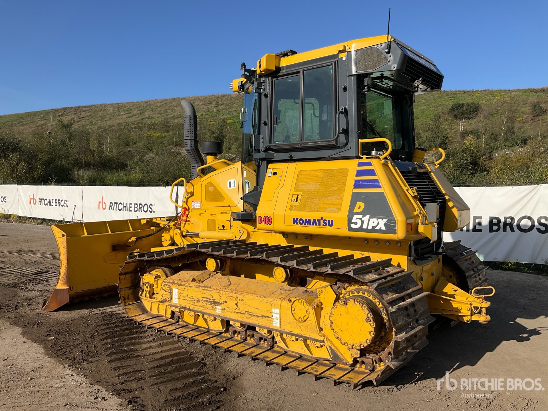 2023 Komatsu D51PX-24