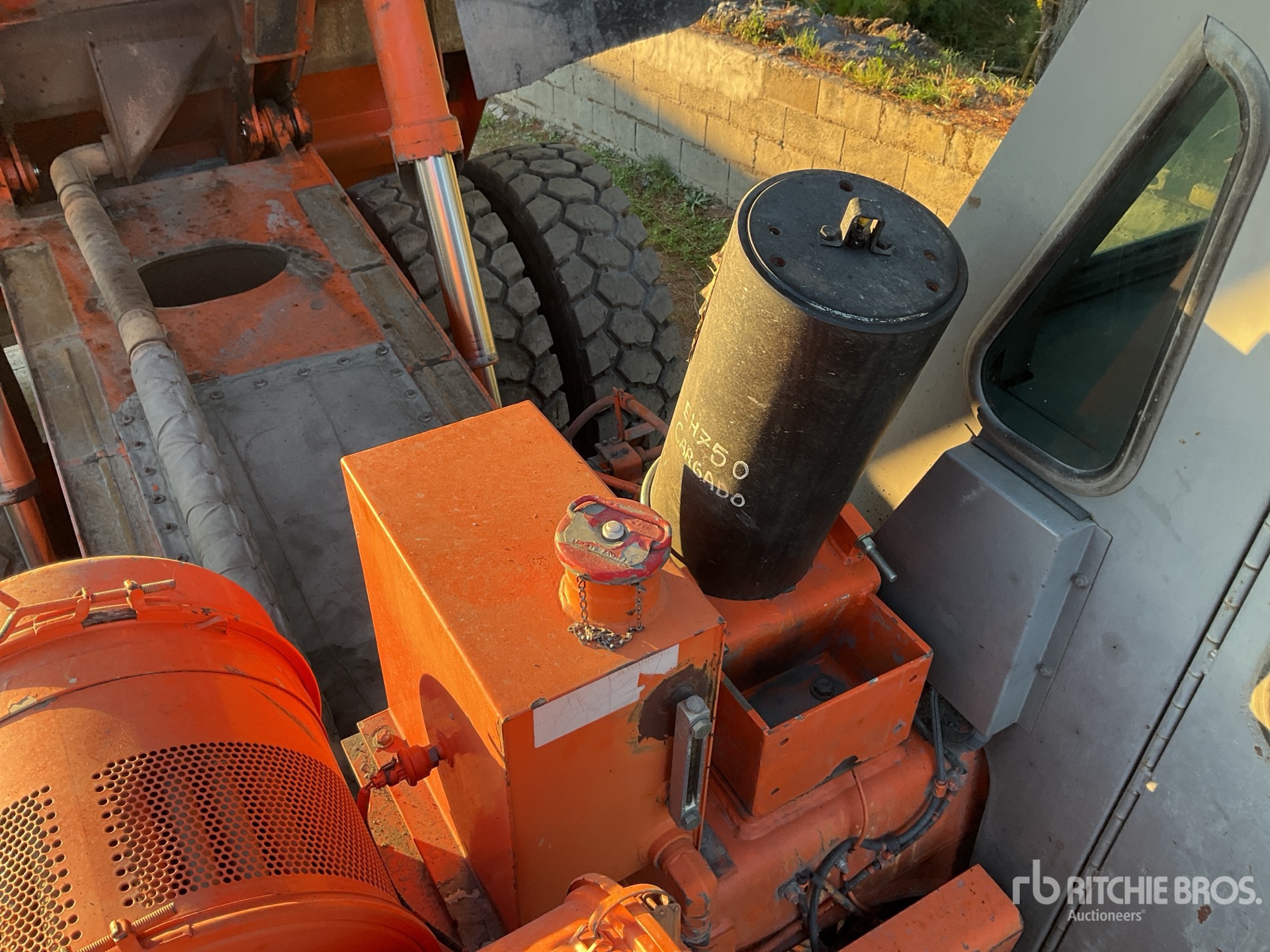 2004 Hitachi EH1100-3