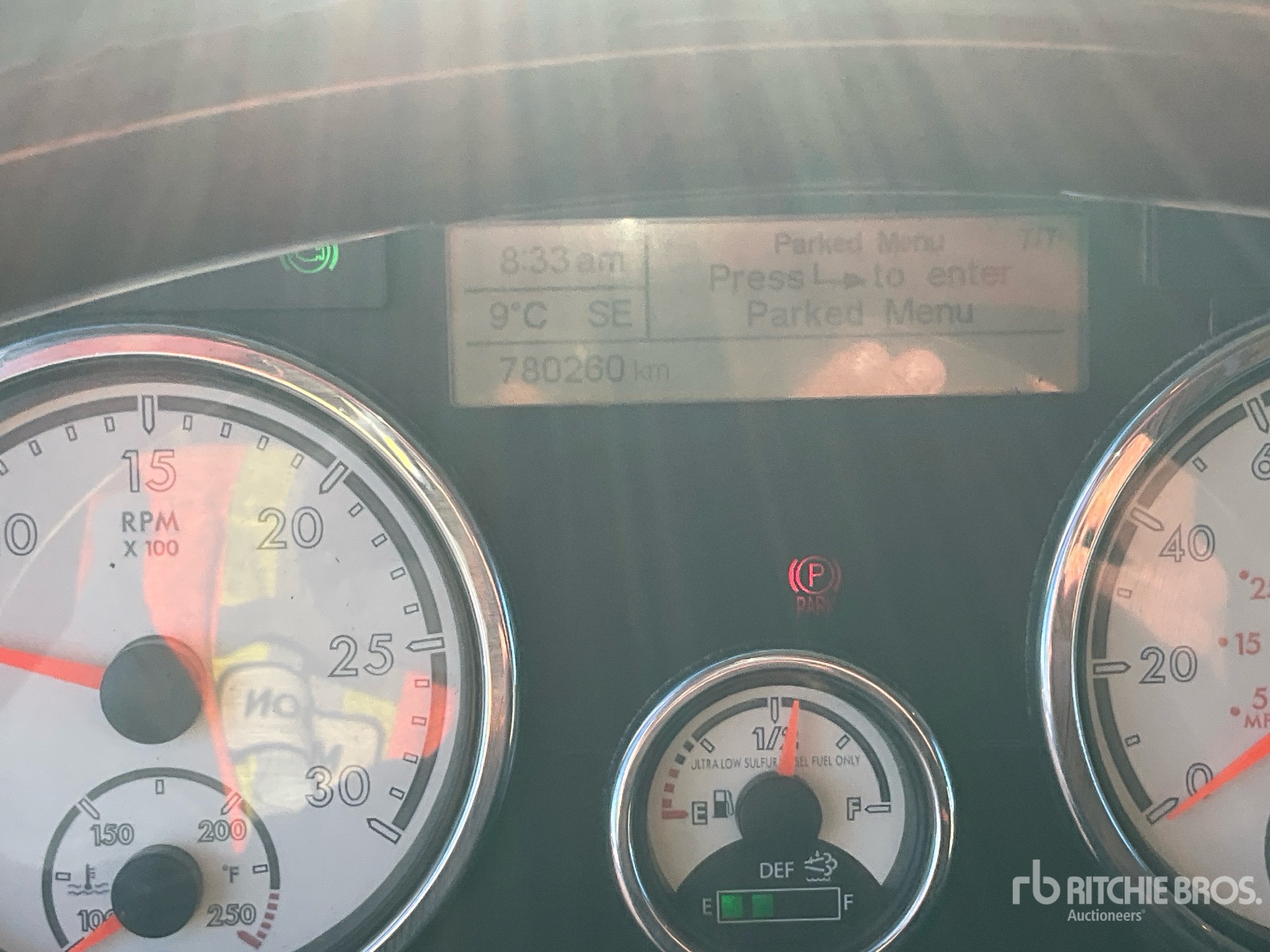 2017 Freightliner CORONADO SD122