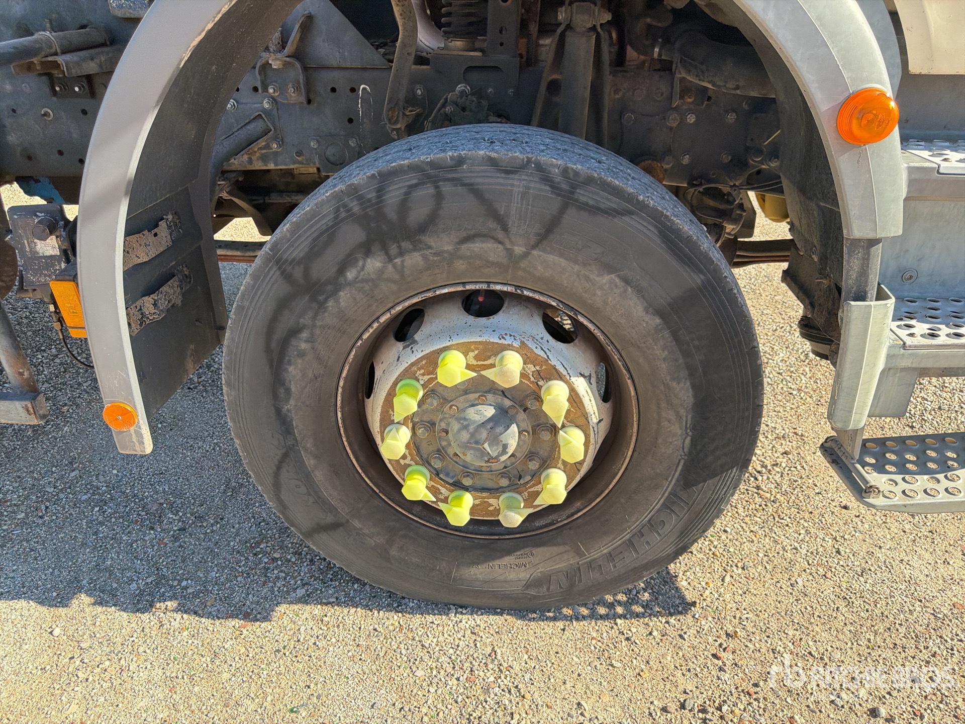 2006 Mercedes-Benz AXOR1828