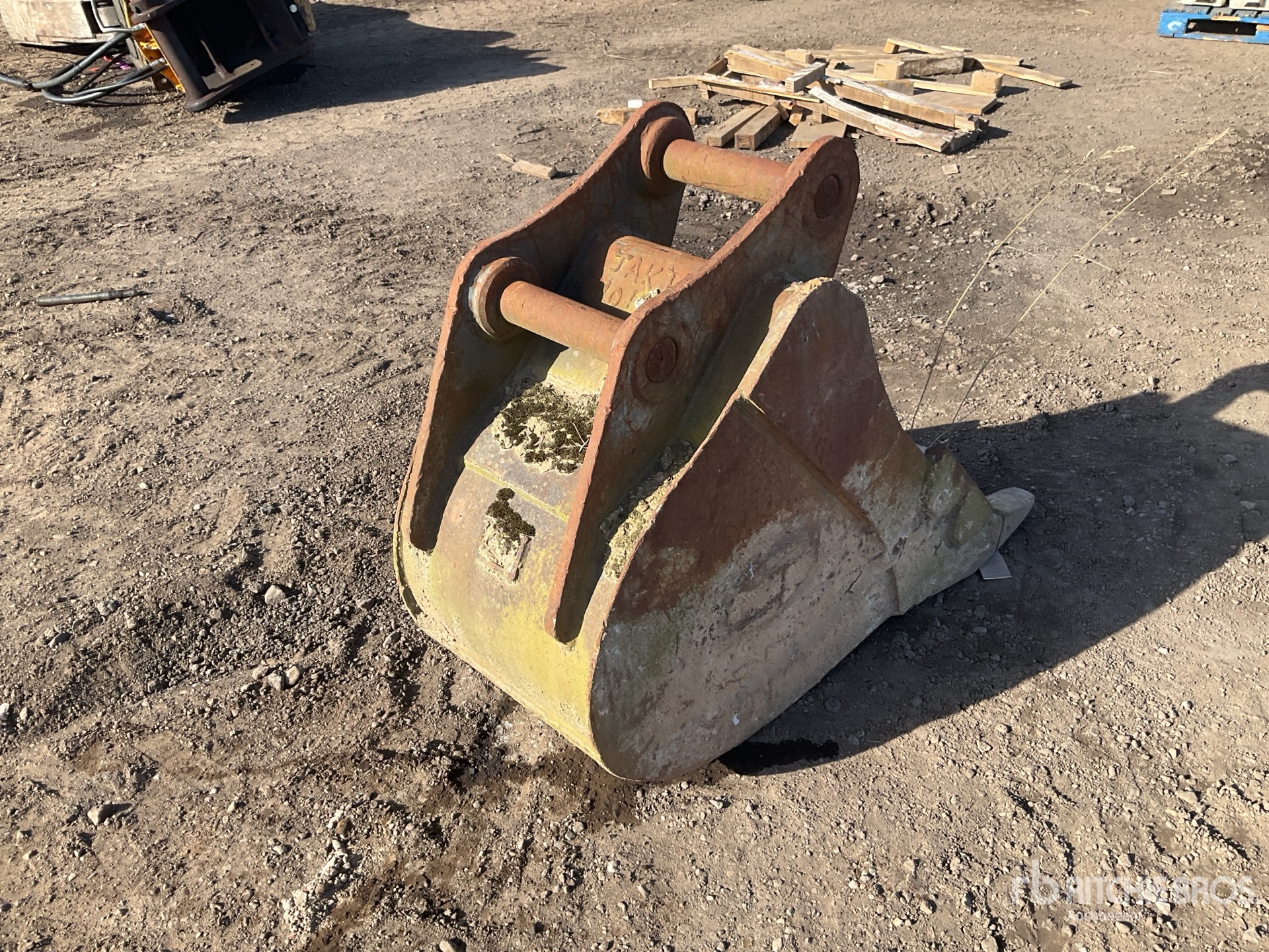 Strickland 600 MM DIGGING