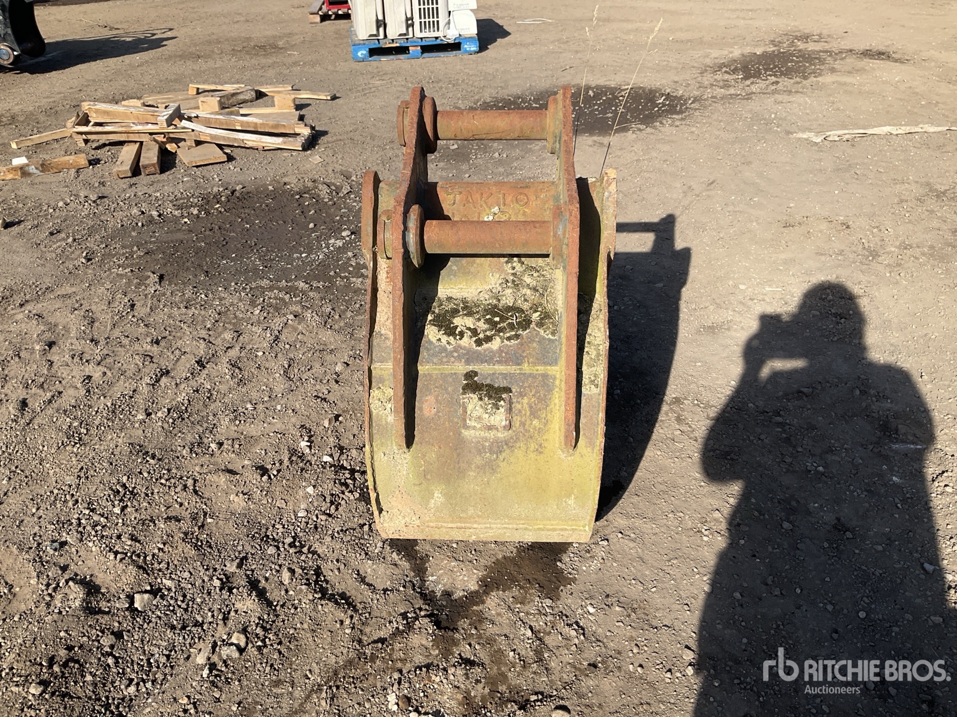 Strickland 600 MM DIGGING