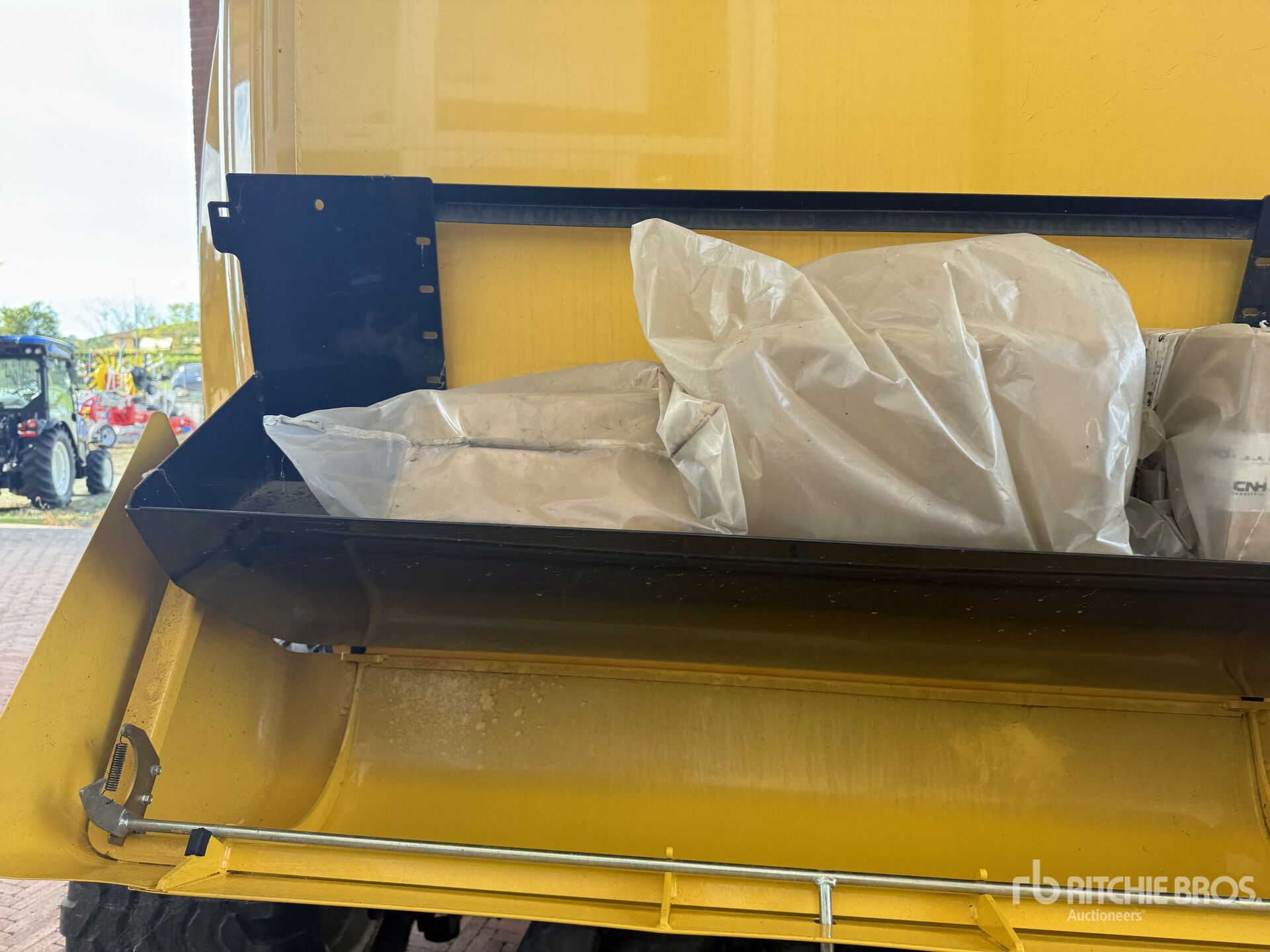 2024 New Holland ROLLBELT 180 SU