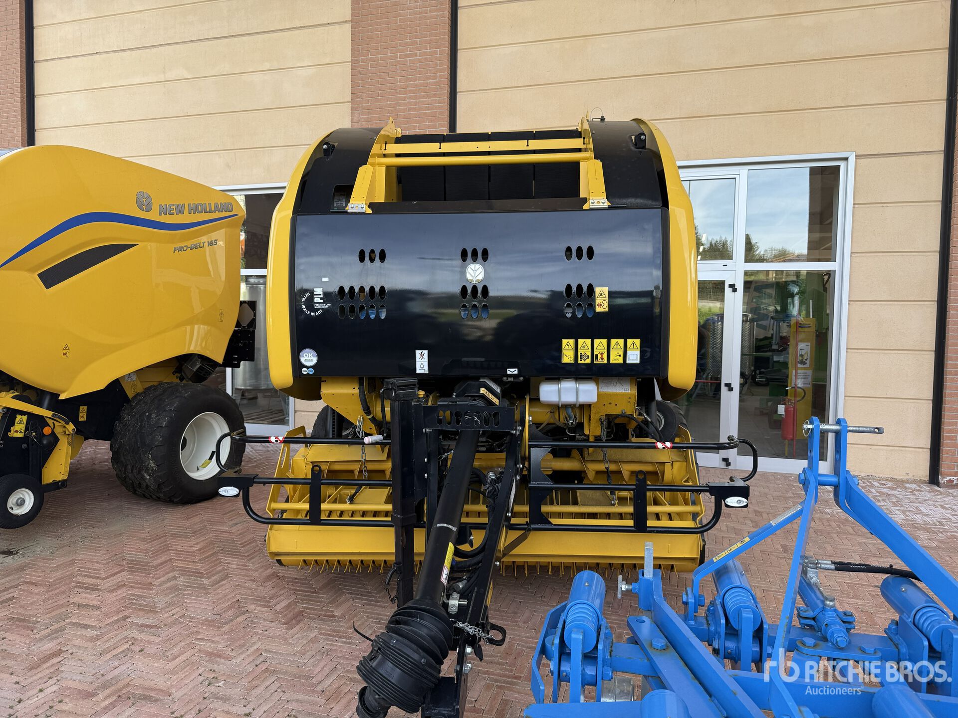 2024 New Holland ROLLBELT 180 SU