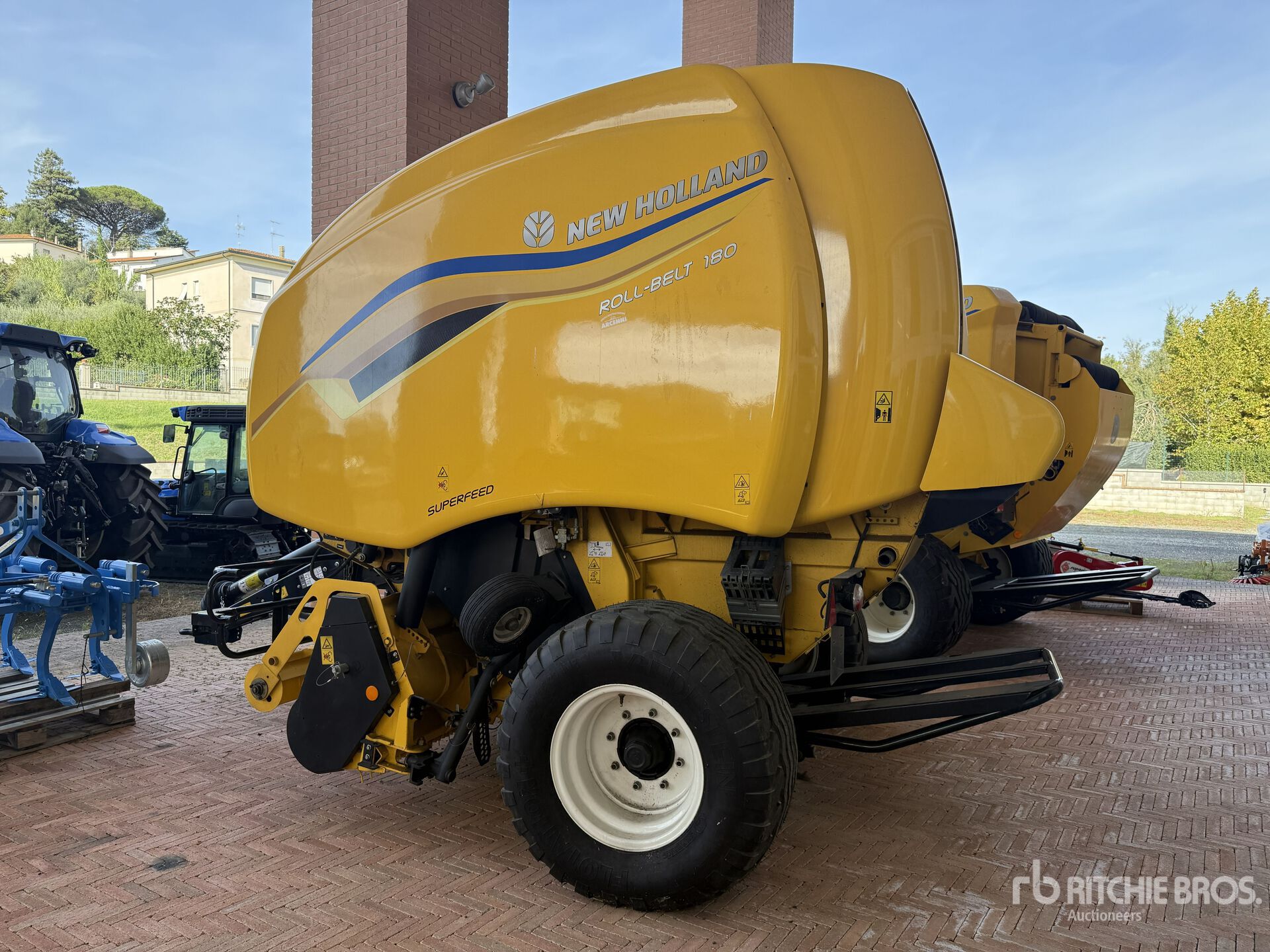2024 New Holland ROLLBELT 180 SU