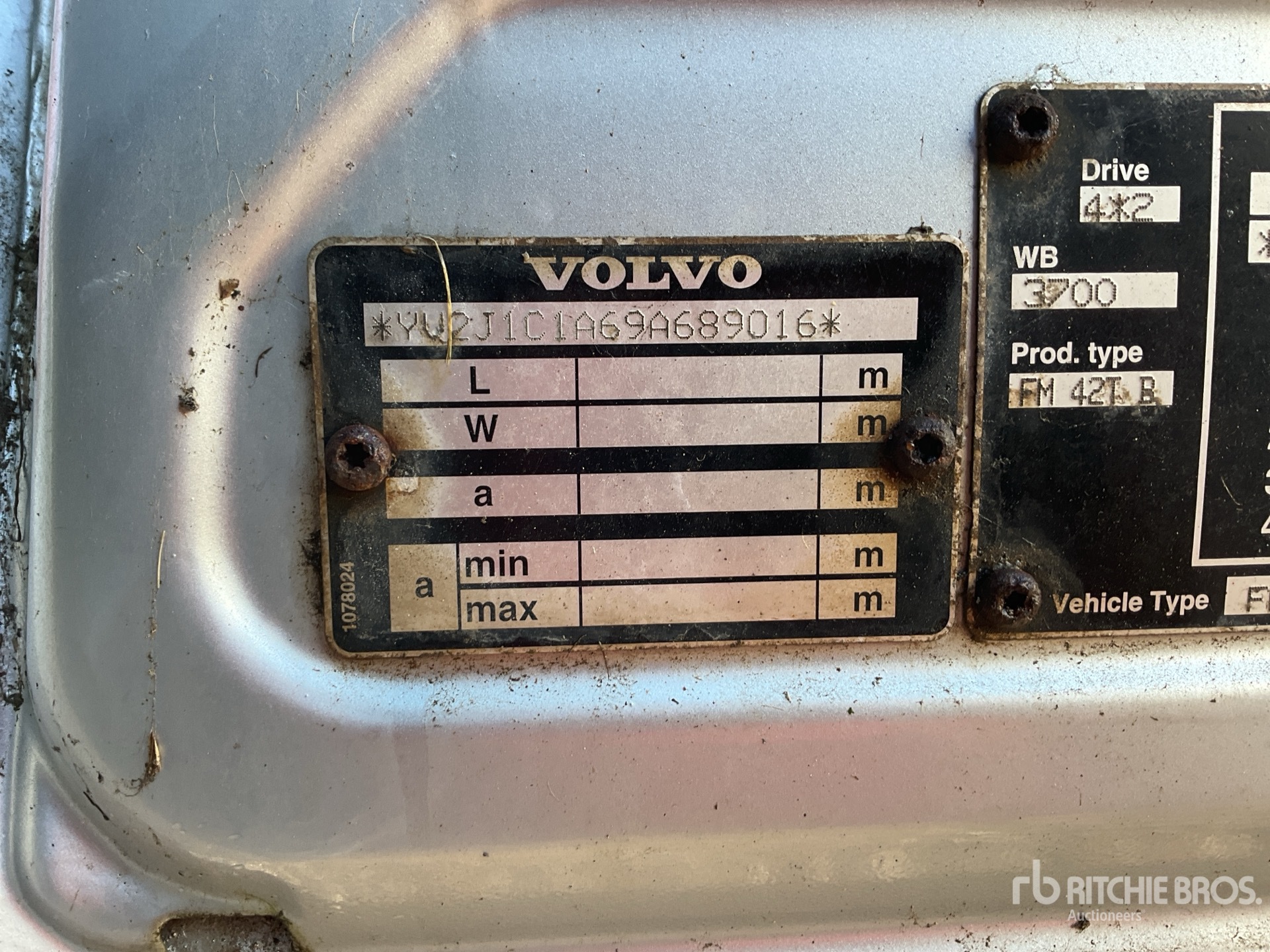 2009 Volvo 440HP