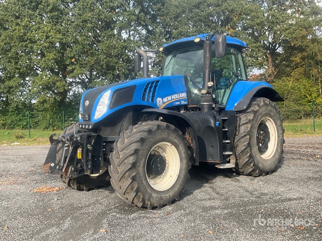 2015 New Holland T 8.380 UC 4WD Tractor