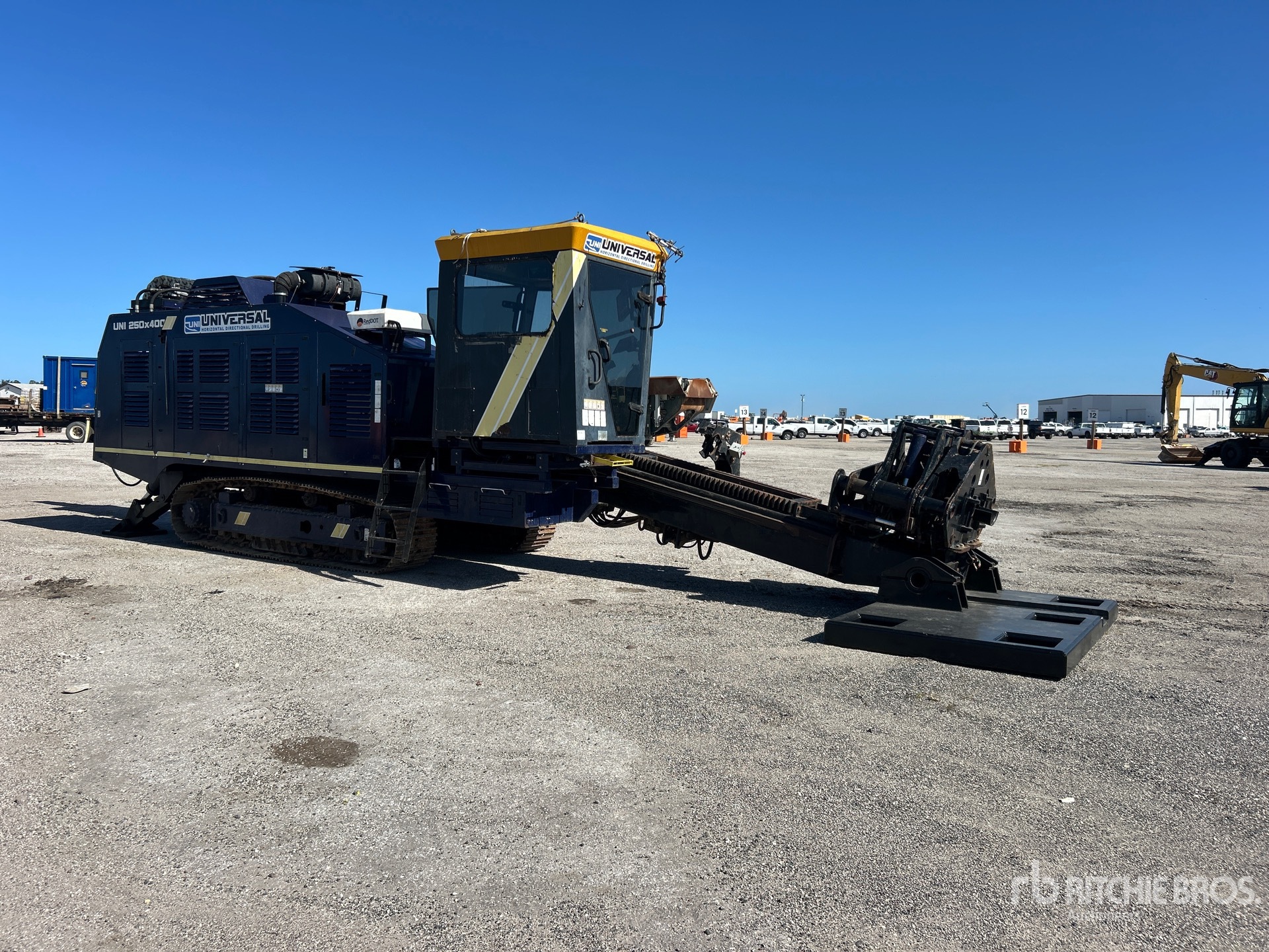 2022 Universal UNI 250X400