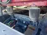 4 Underbody - Truck with Cab Suspension Air Bags