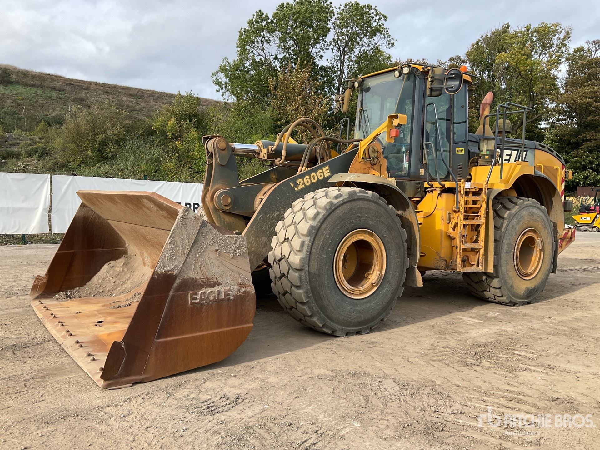 Photo of 2015 Bell L2606E