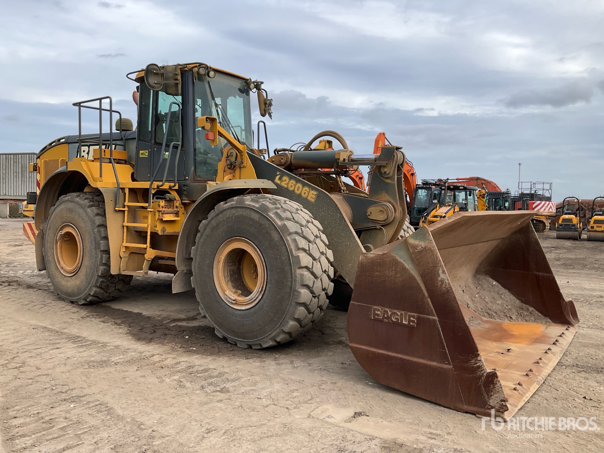 2015 Bell L2606E