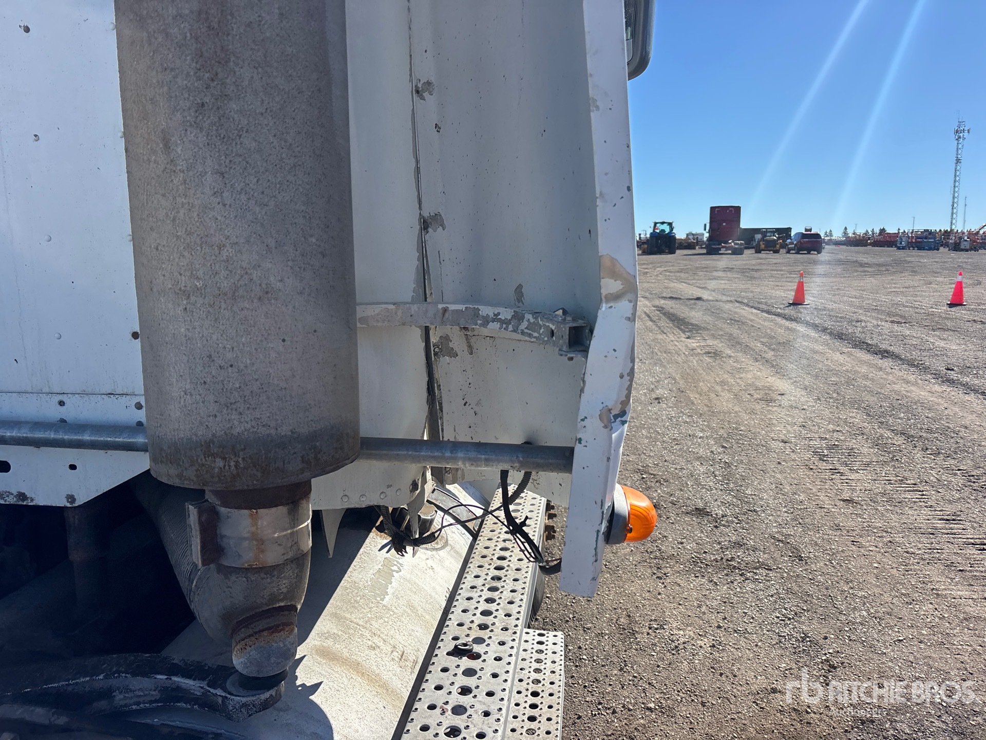 2006 Freightliner COLUMBIA 120