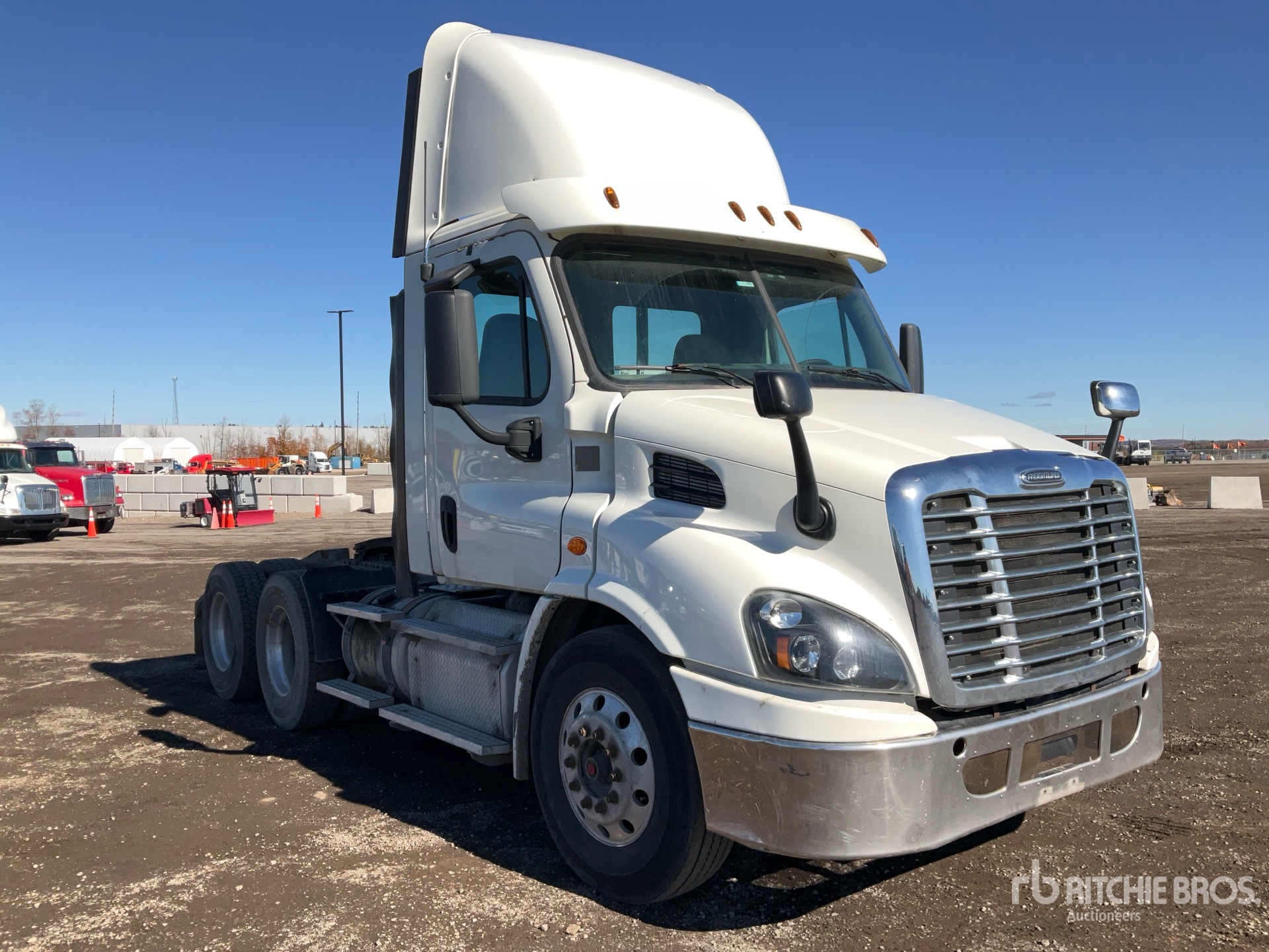 2017 Freightliner CASCADIA 113