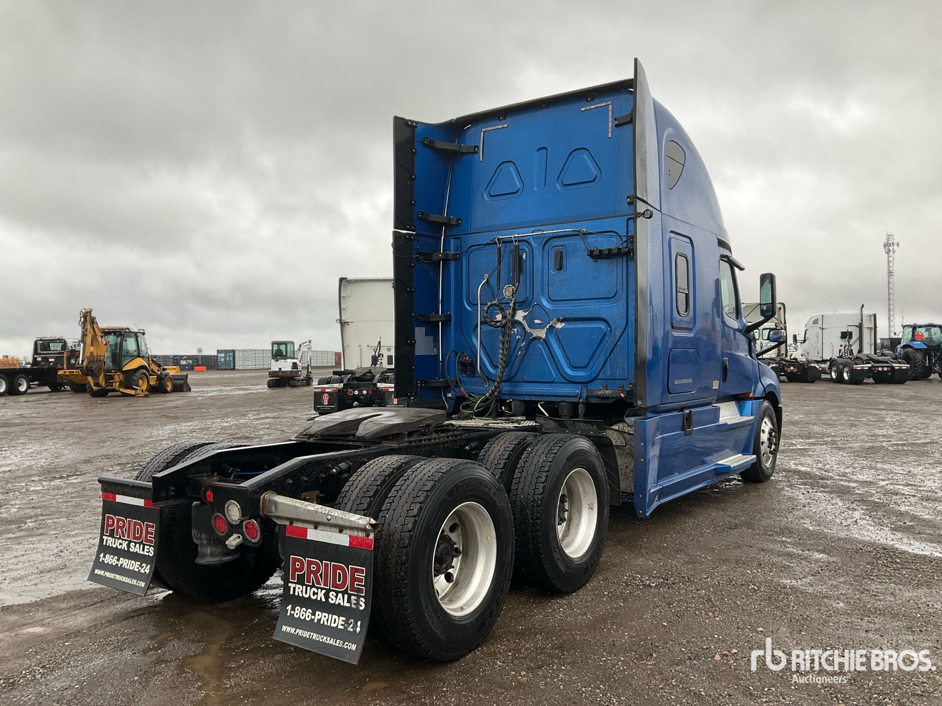 2019 Freightliner CASCADIA 126
