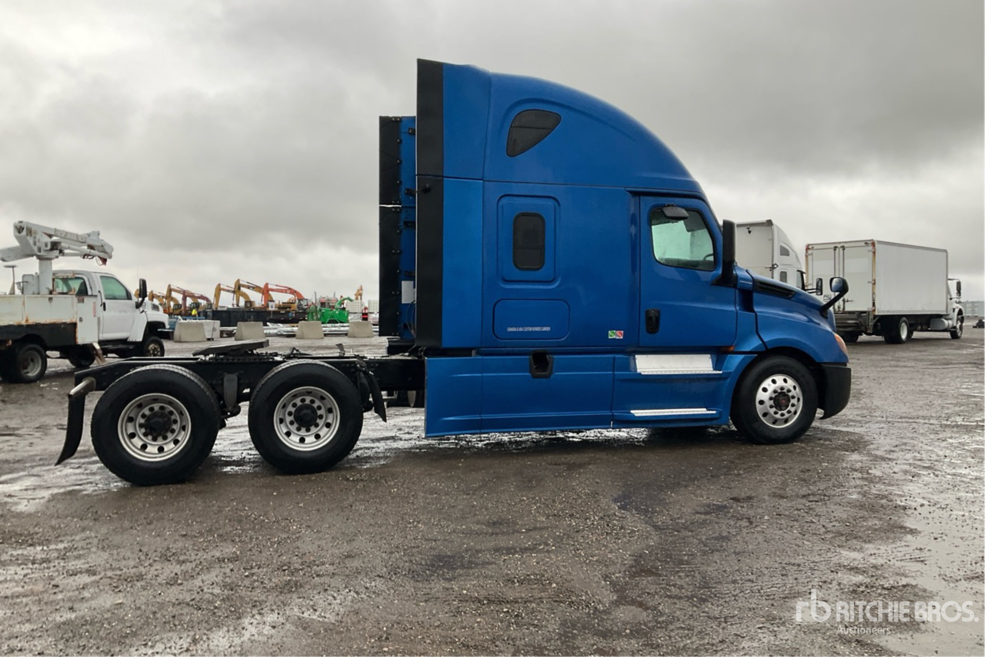 2019 Freightliner CASCADIA 126