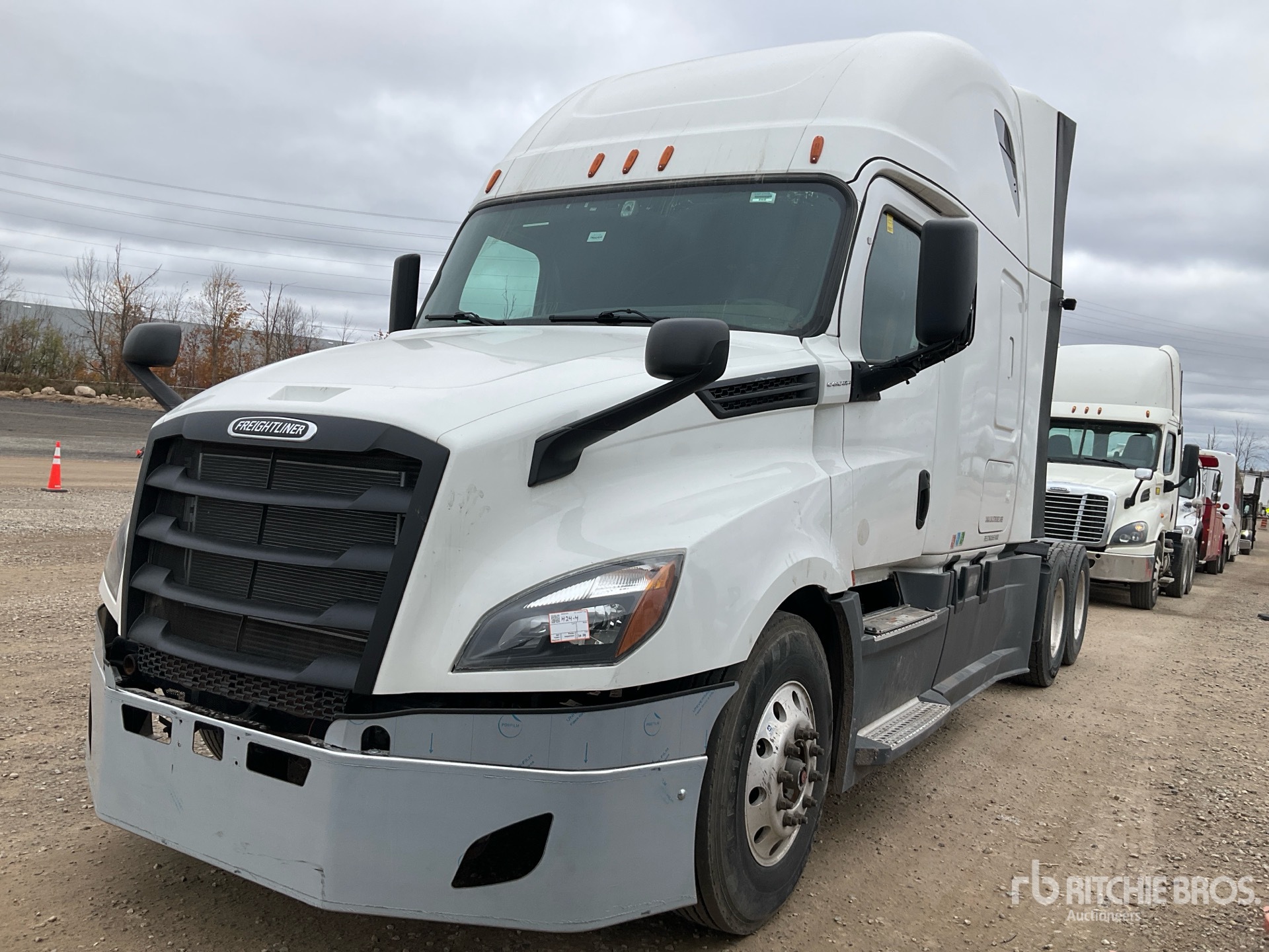 2019 Freightliner CASCADIA 126