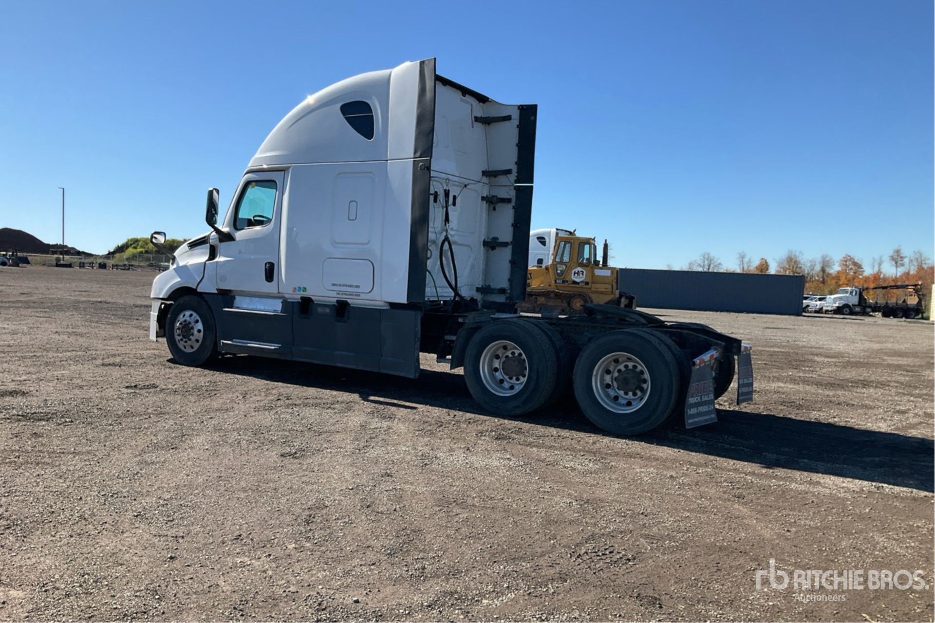 2019 Freightliner CASCADIA 126