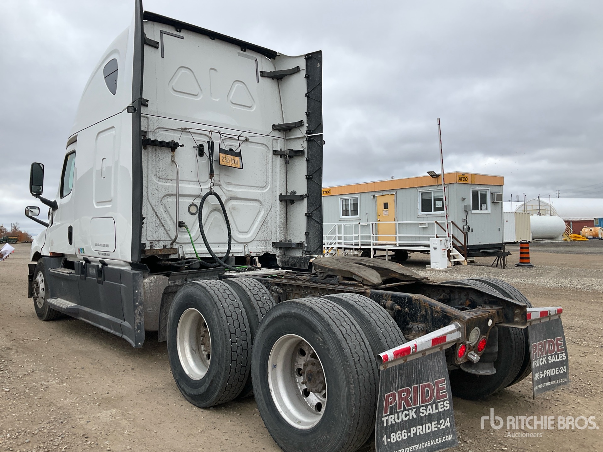 2019 Freightliner CASCADIA 126