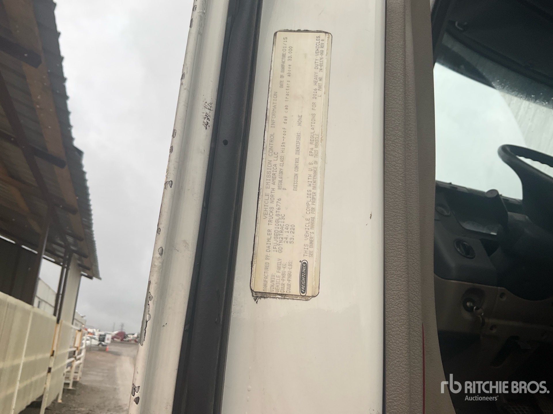 2016 Freightliner CASCADIA 125