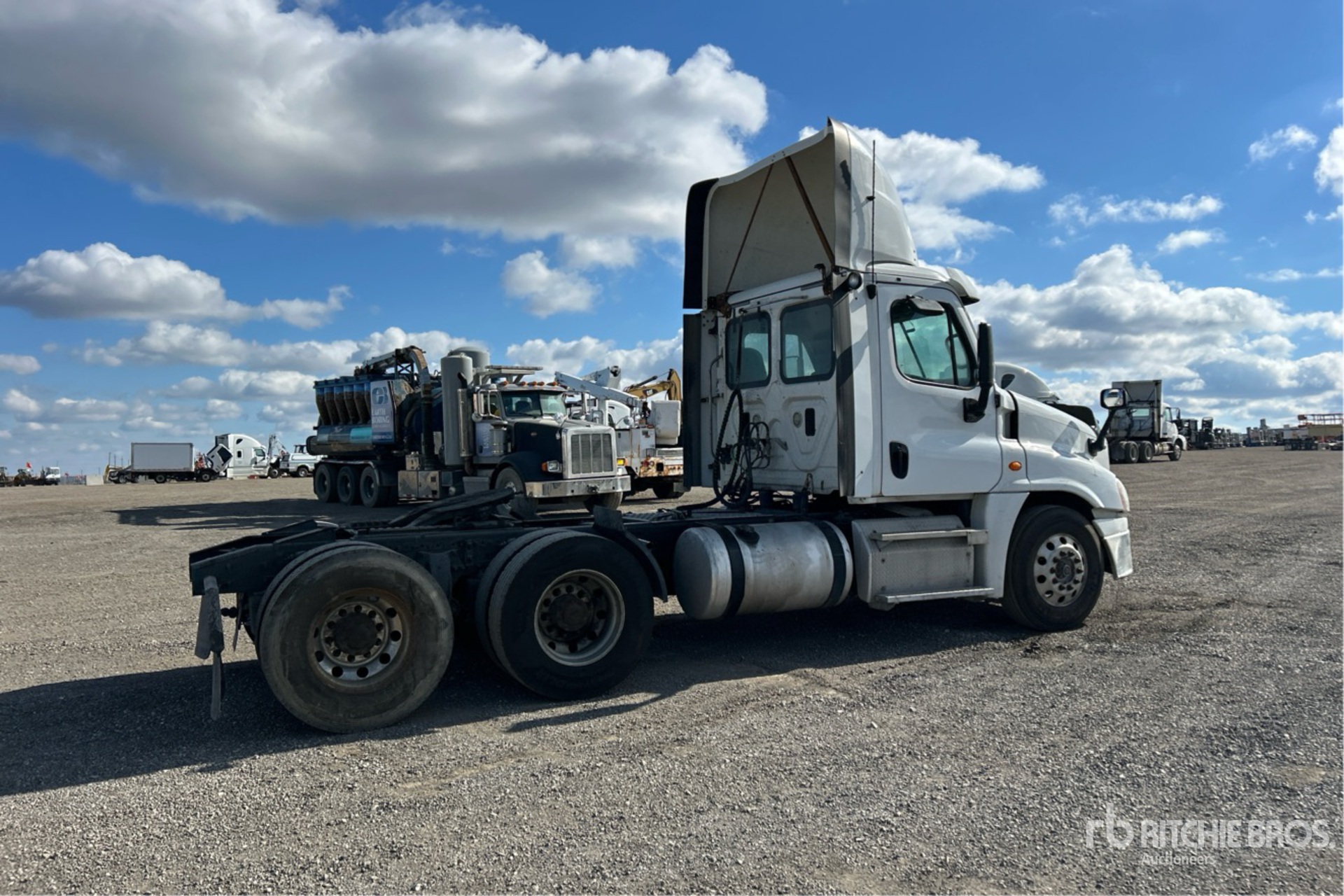 2016 Freightliner CASCADIA 125