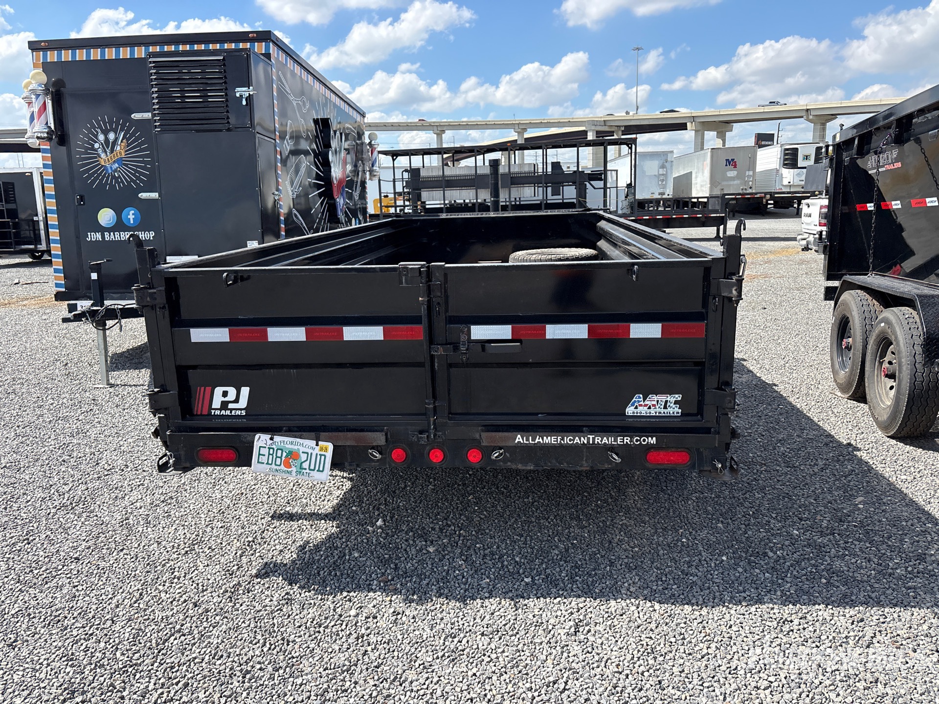 2025 Pj Trailers DT162