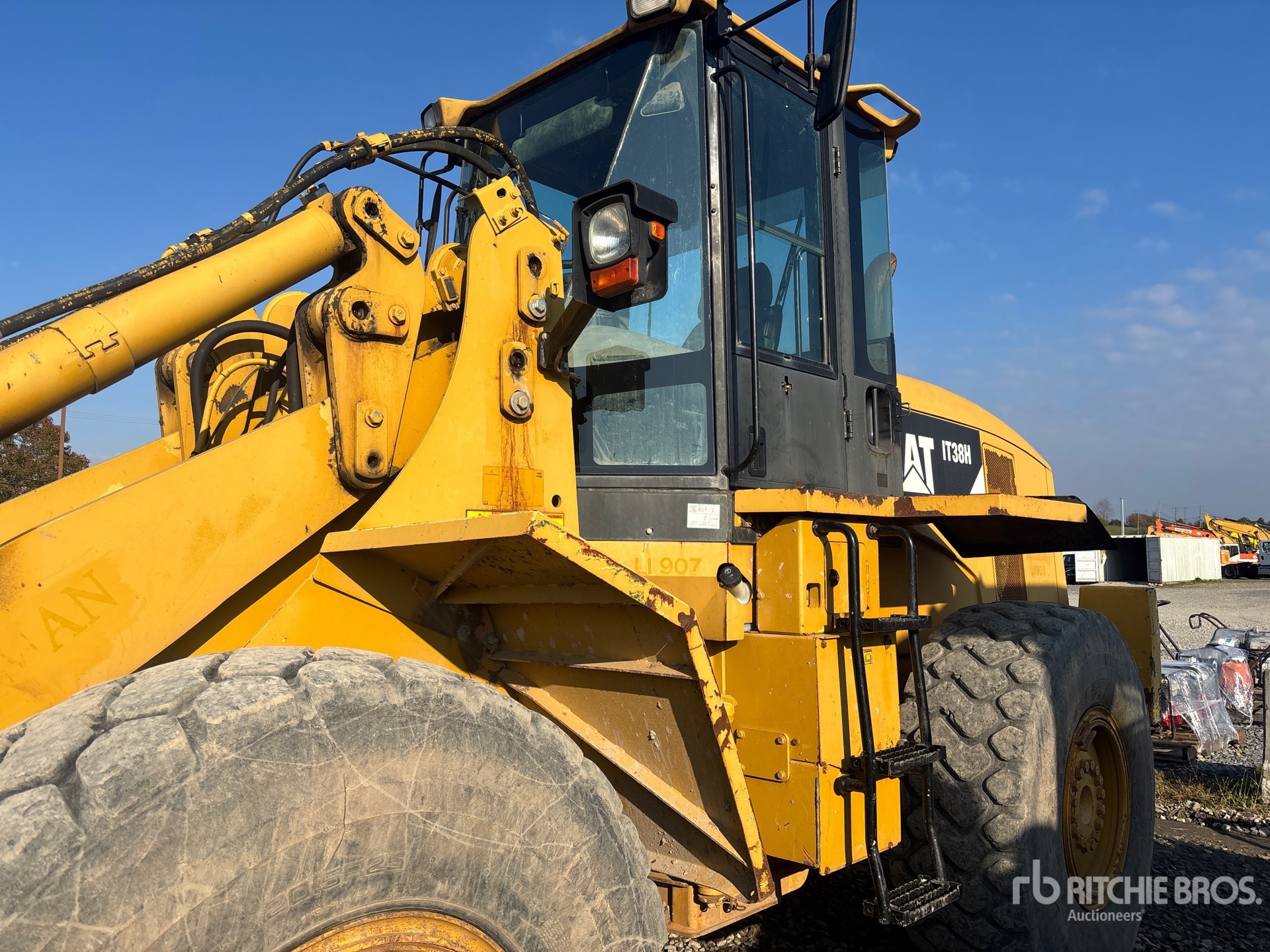 2009 Caterpillar IT38H