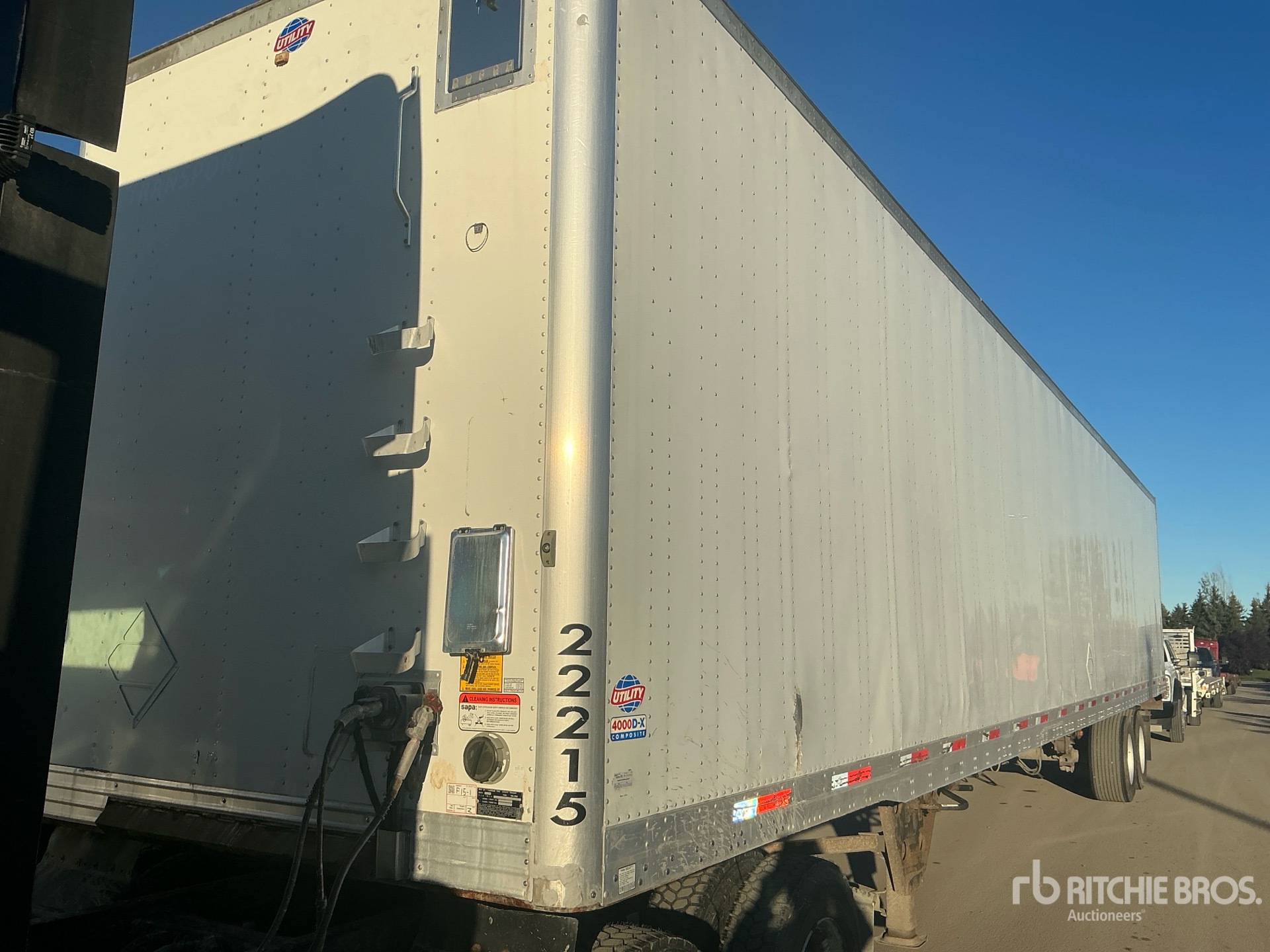 2016 Utility 53 FT T/A