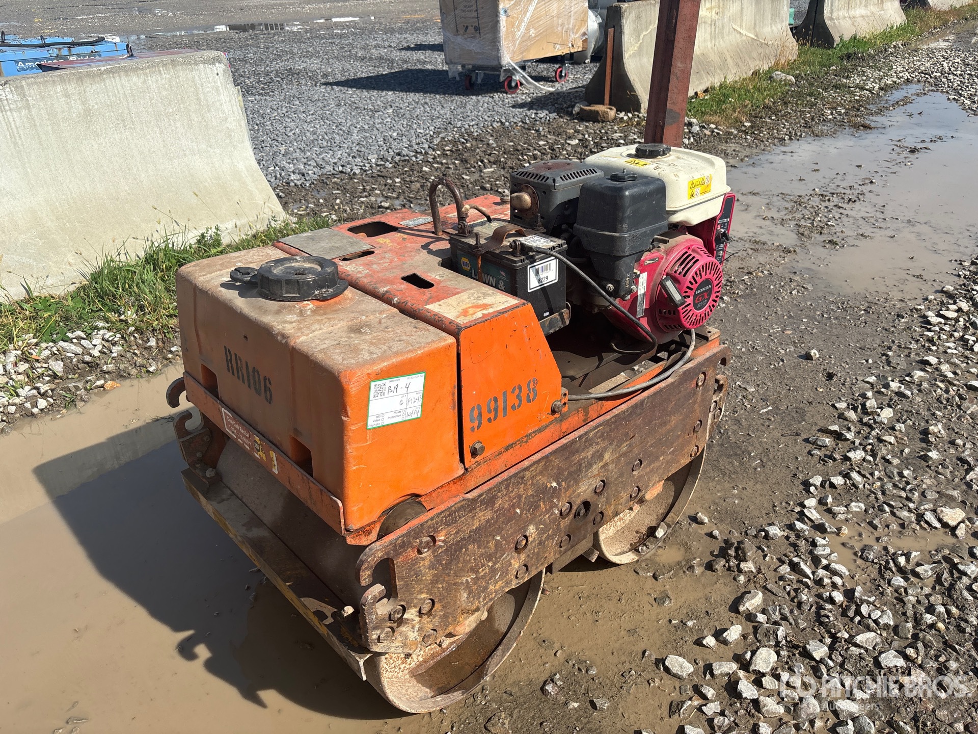 1999 Multiquip MR8D