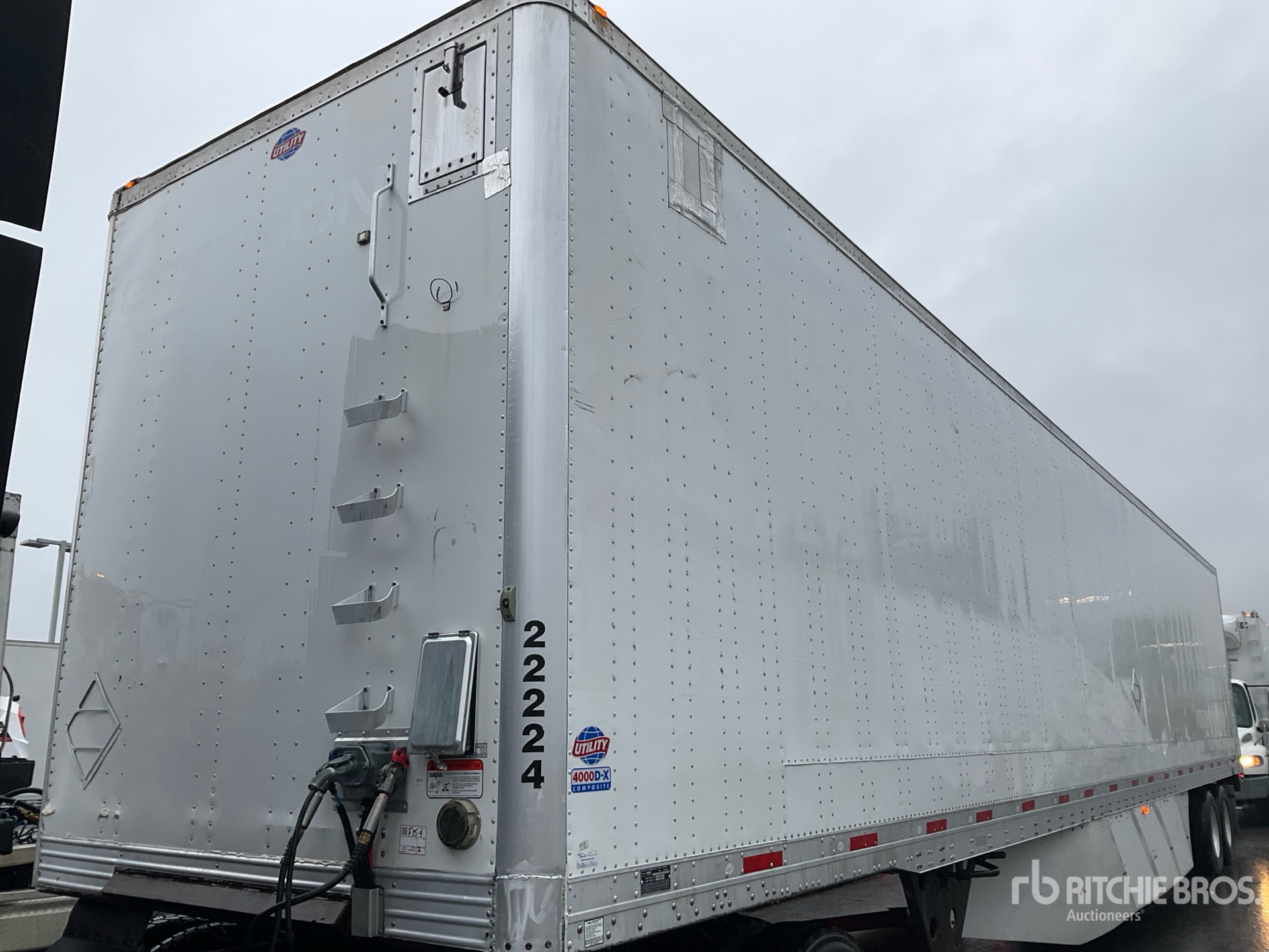 2016 Utility 53 FT T/A