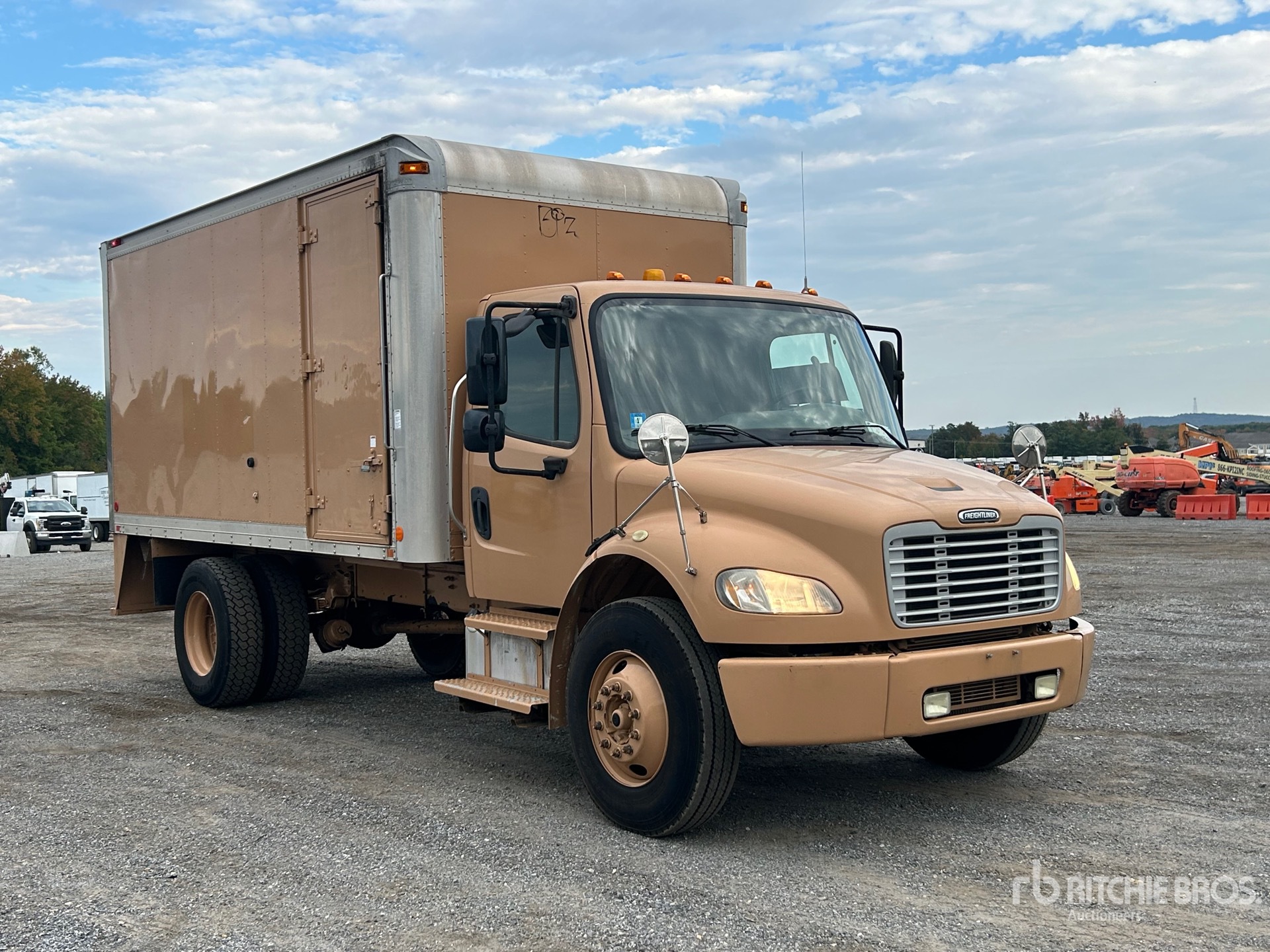 2010 Freightliner M2 106