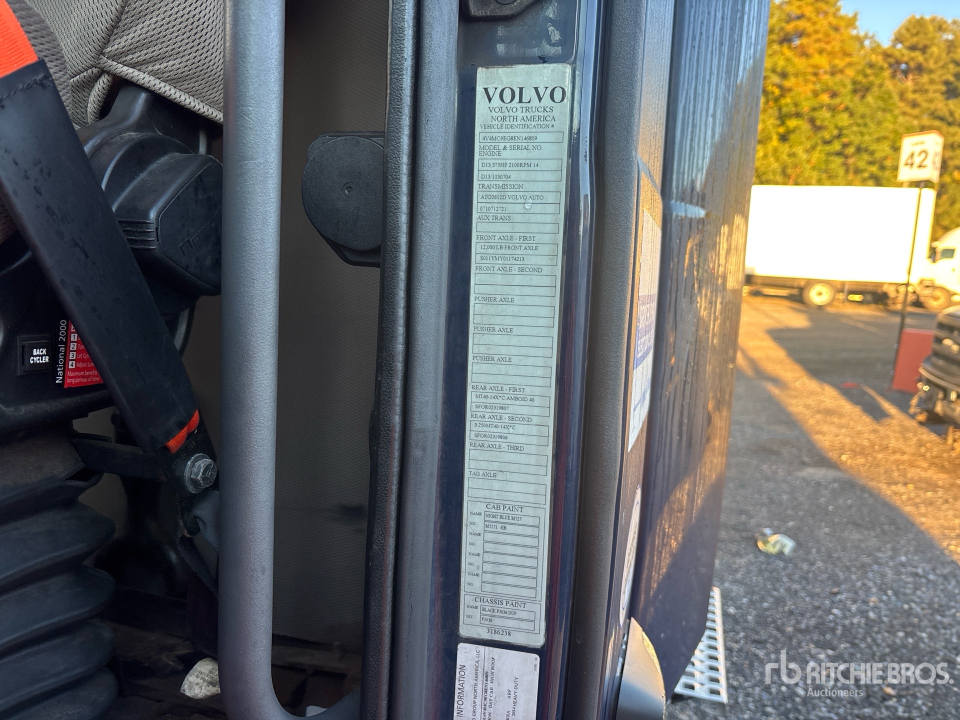 2014 Volvo VNM200