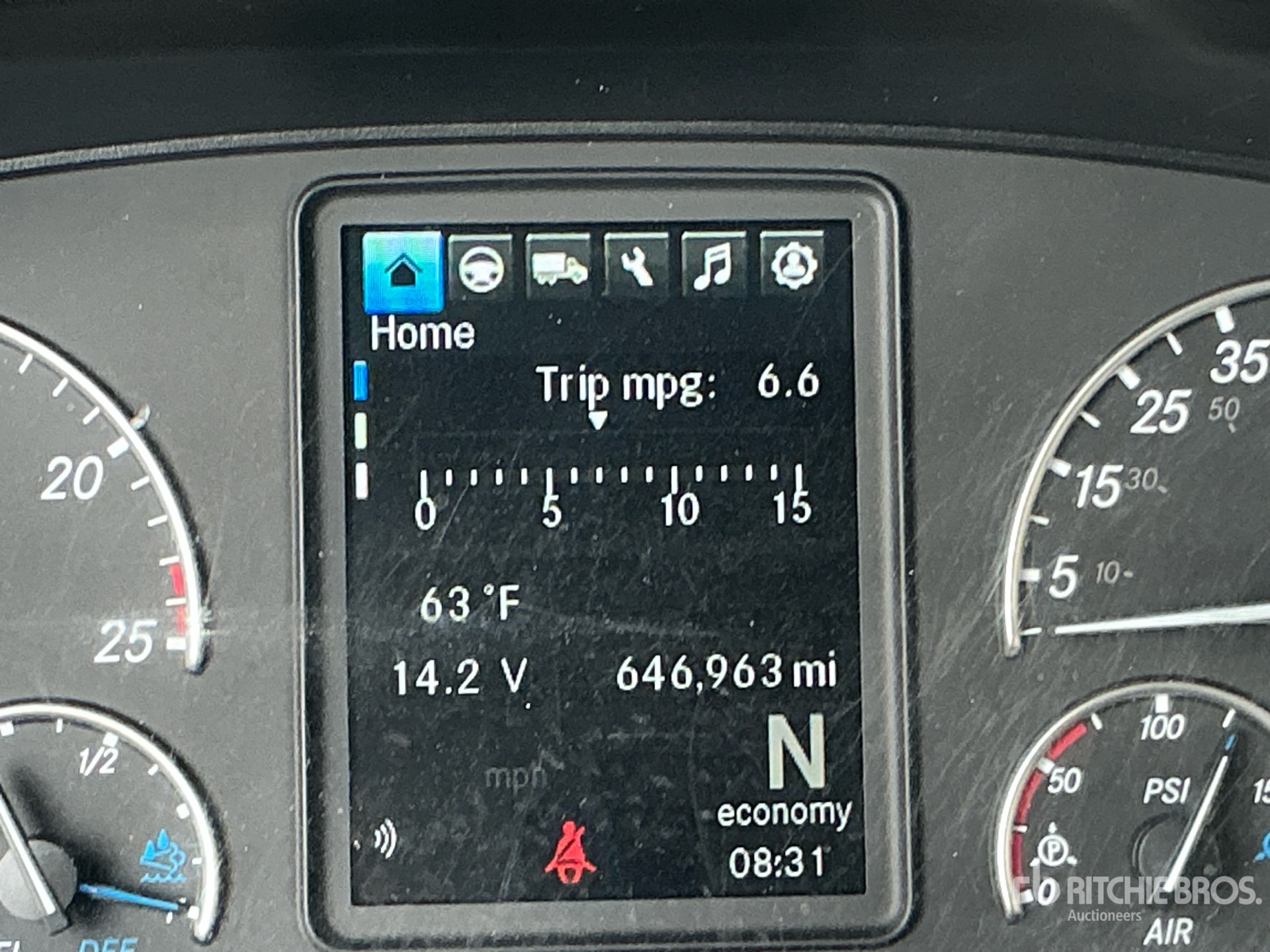 2022 Freightliner CASCADIA 116