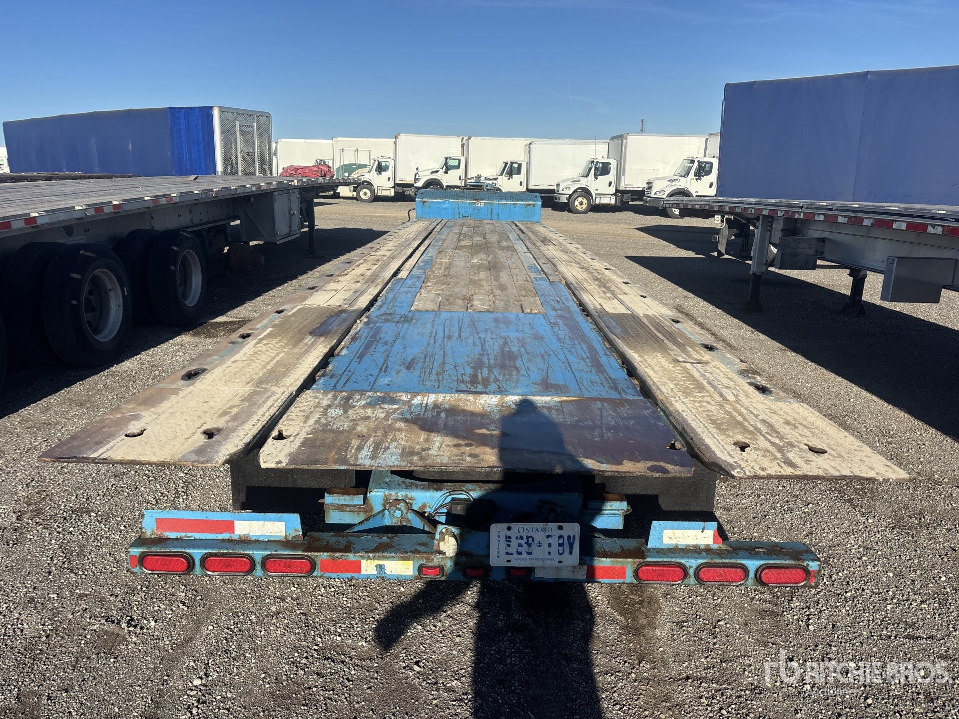 2011 Landoll 455