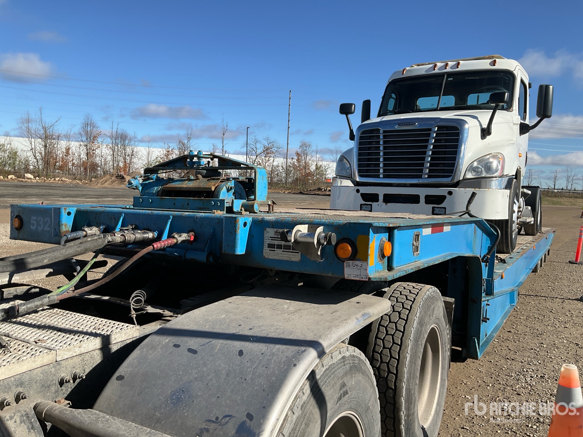 2011 Landoll 455