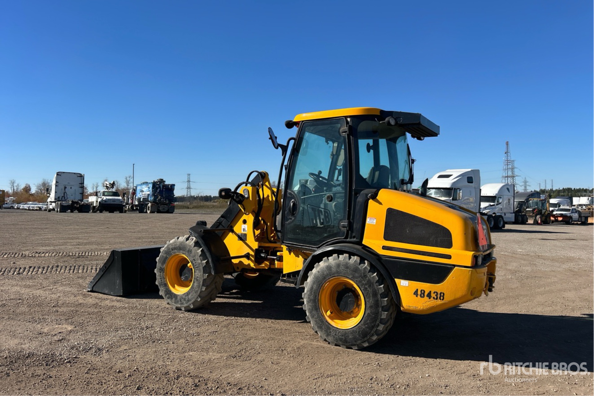 2017 JCB 407