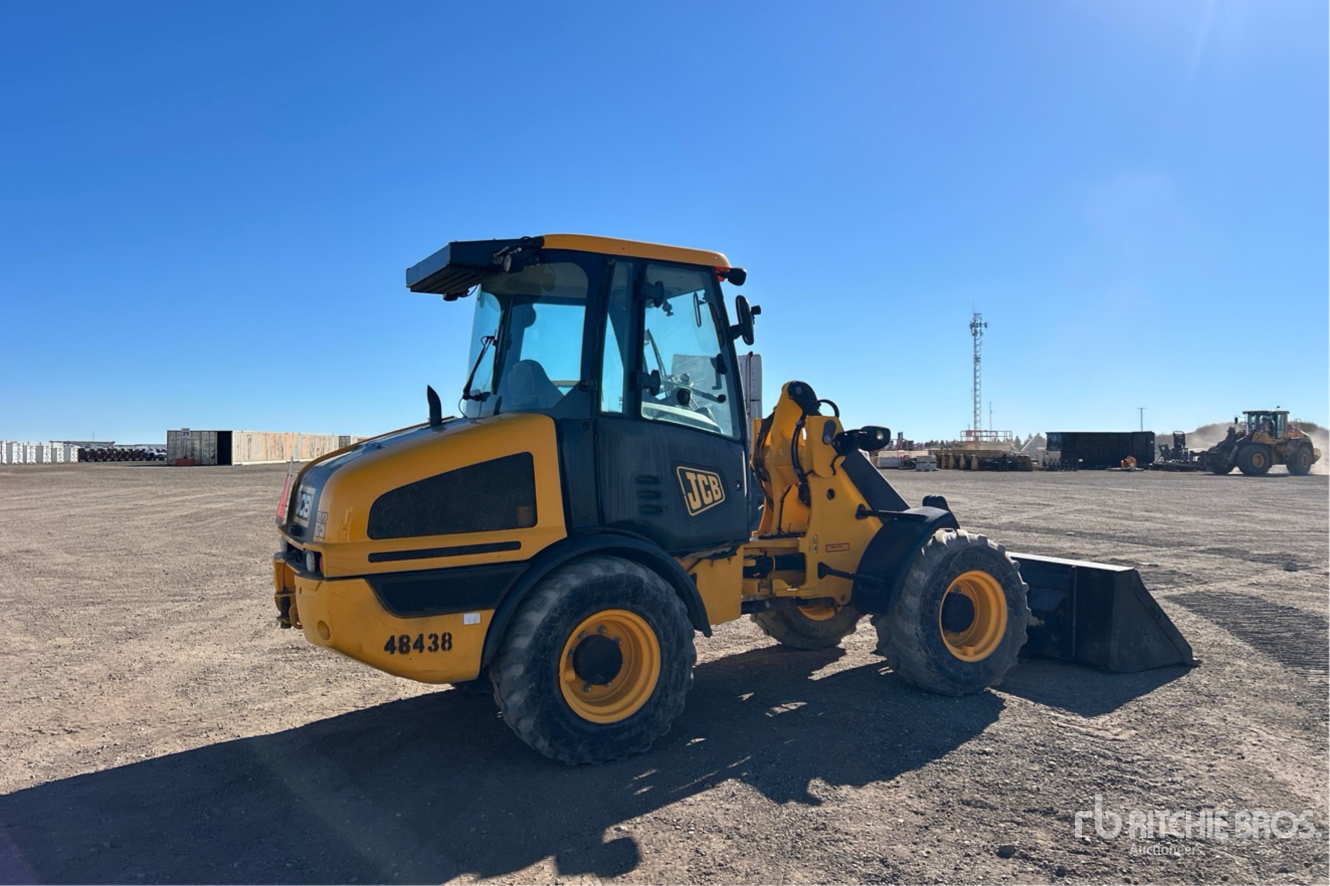 2017 JCB 407