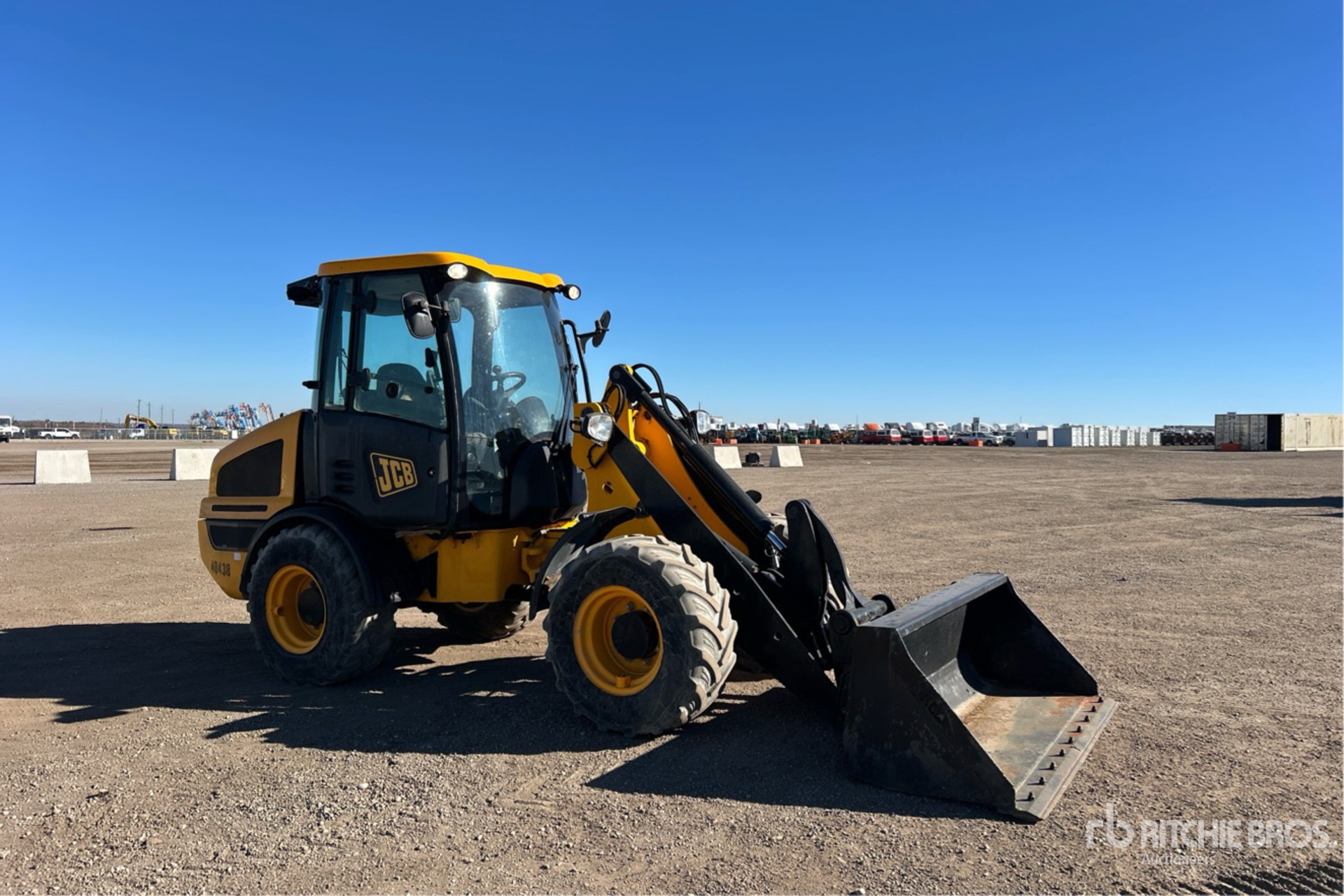 2017 JCB 407