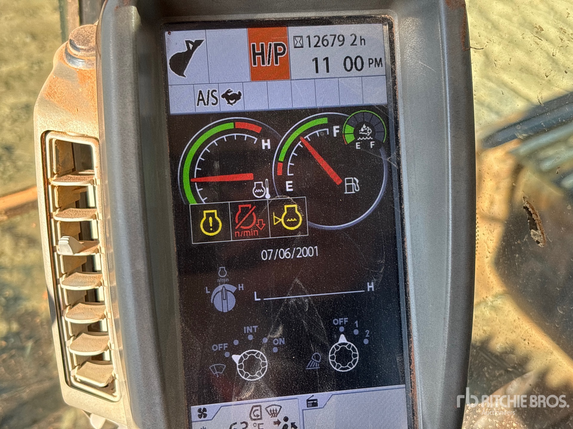 2015 John Deere 350G LC