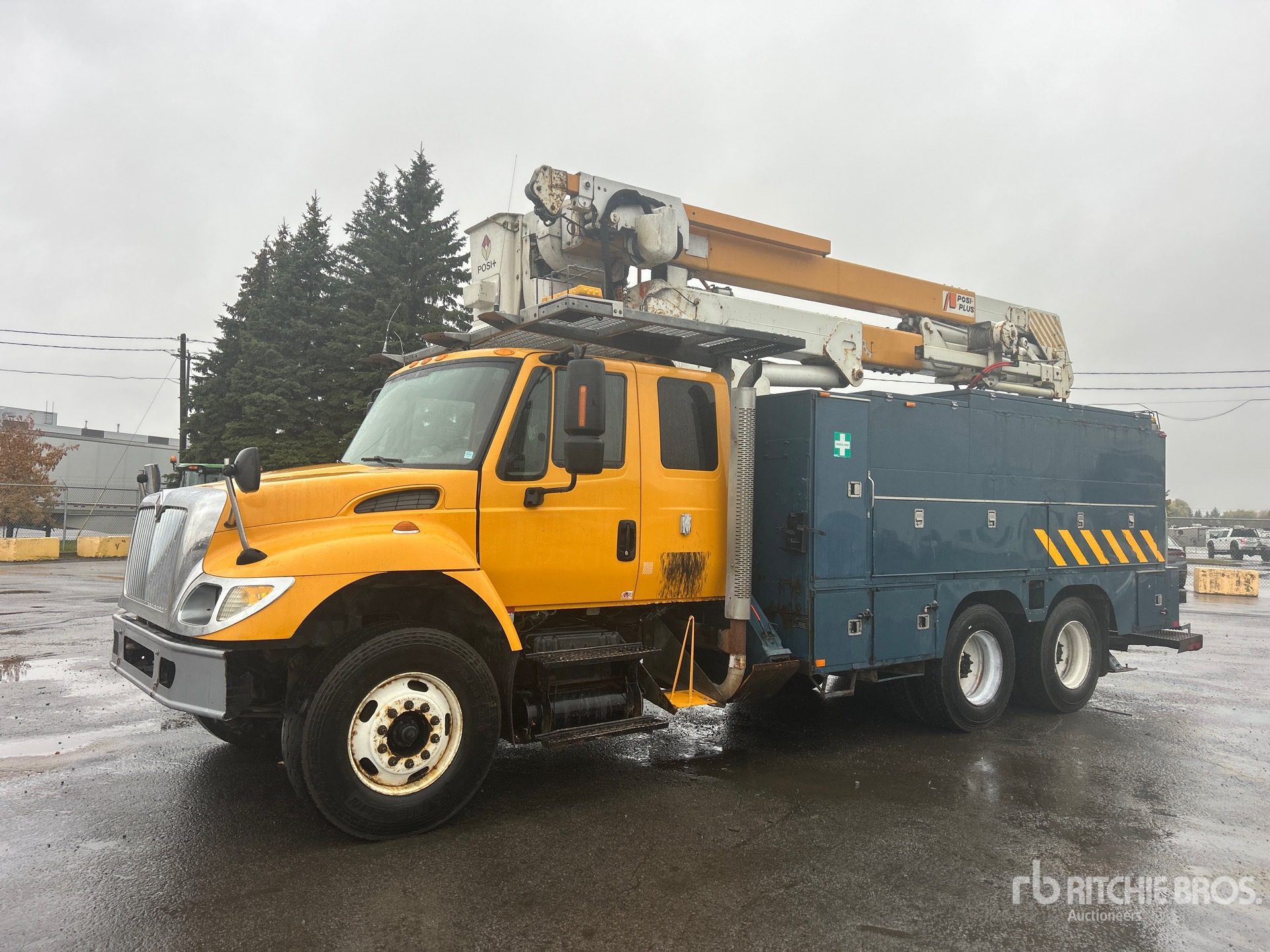 Photo of 2006 International 7400