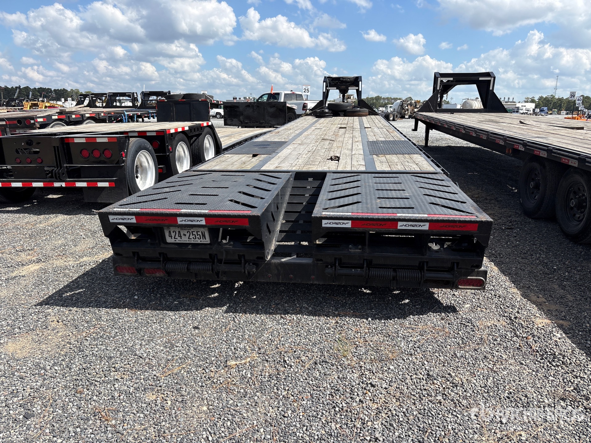2025 Horizon Gooseneck