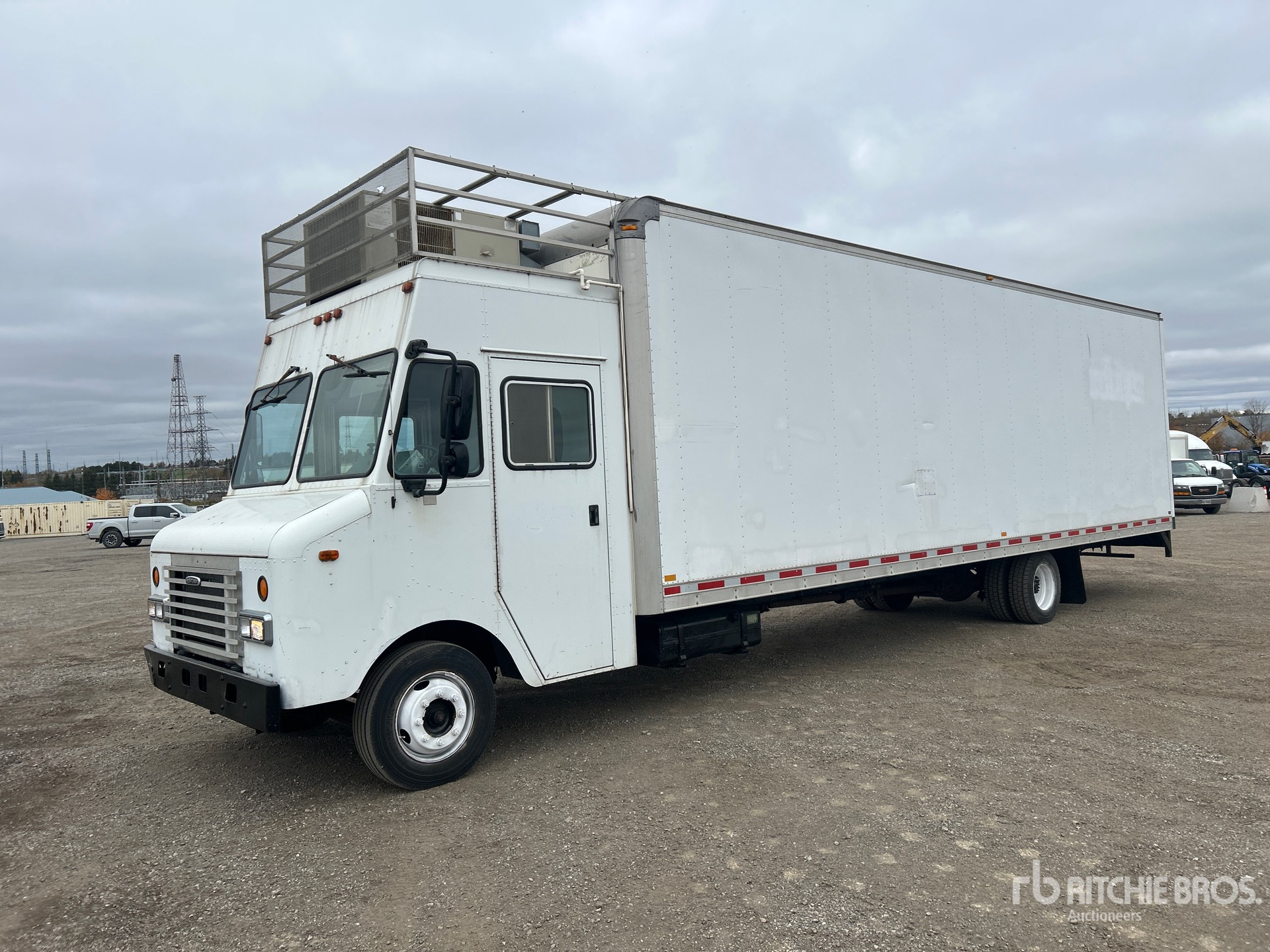 2001 Freightliner MT55