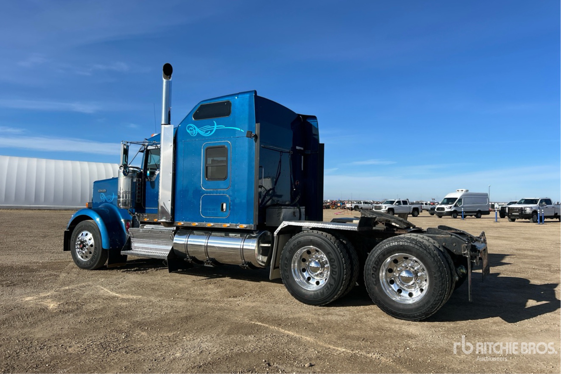 2019 Kenworth W900